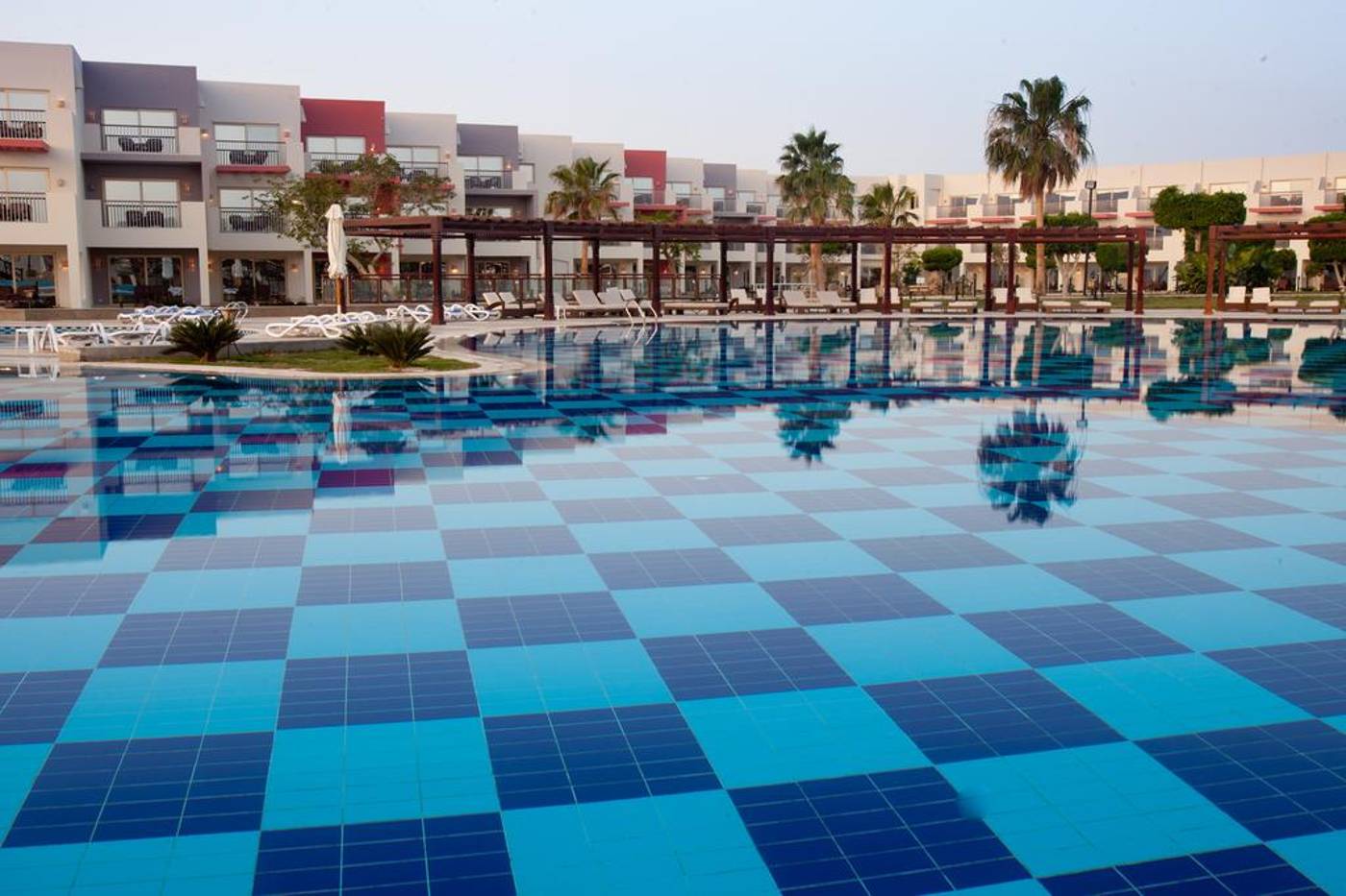 SUNRISE Crystal Bay Resort - Grand Select