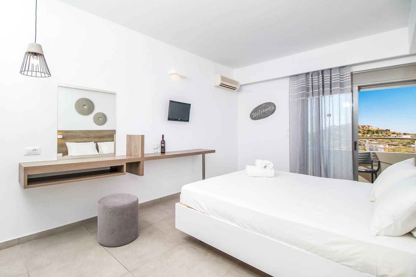 Hillside-Studios-Room-31