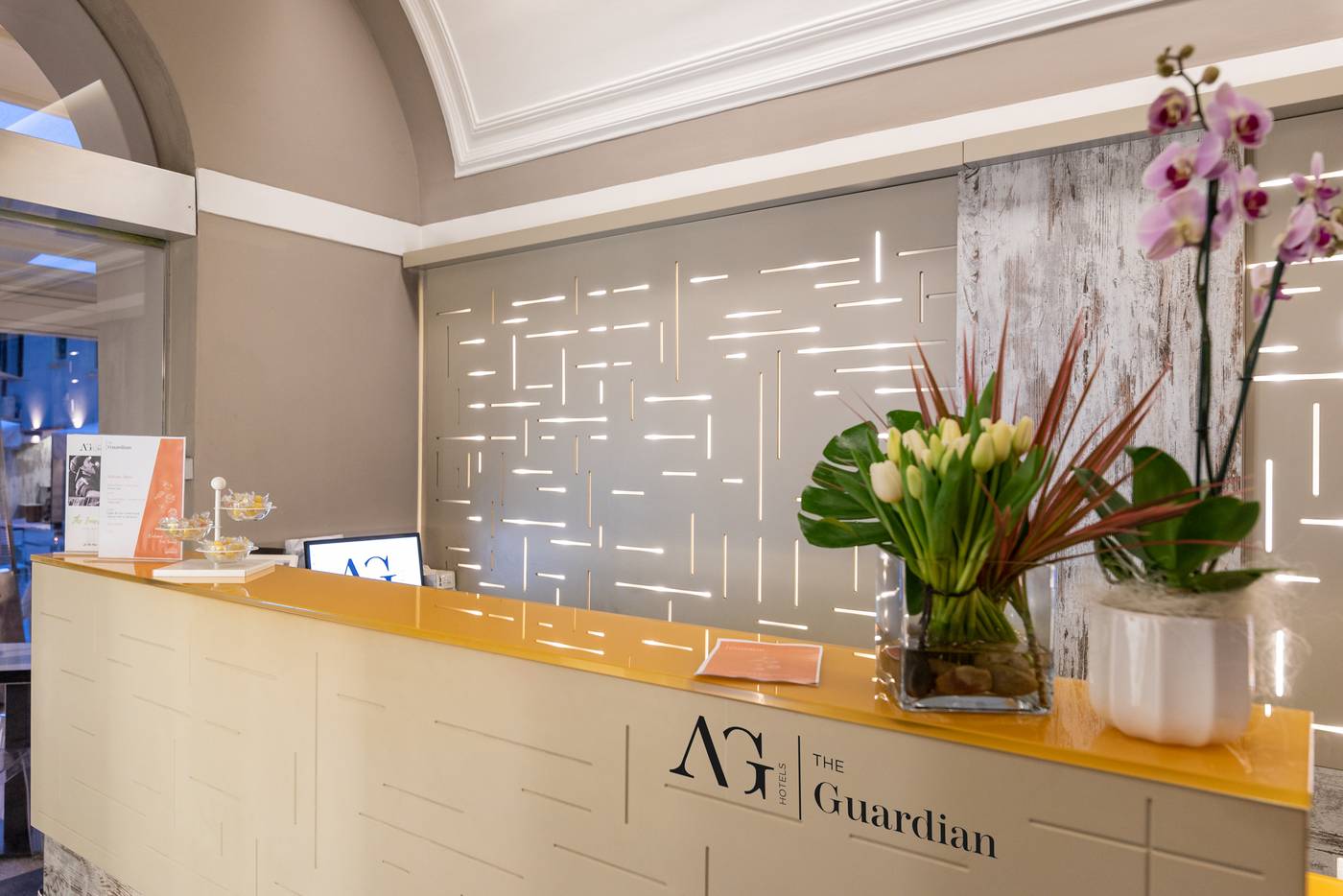 The-Guardian-Lobby-2