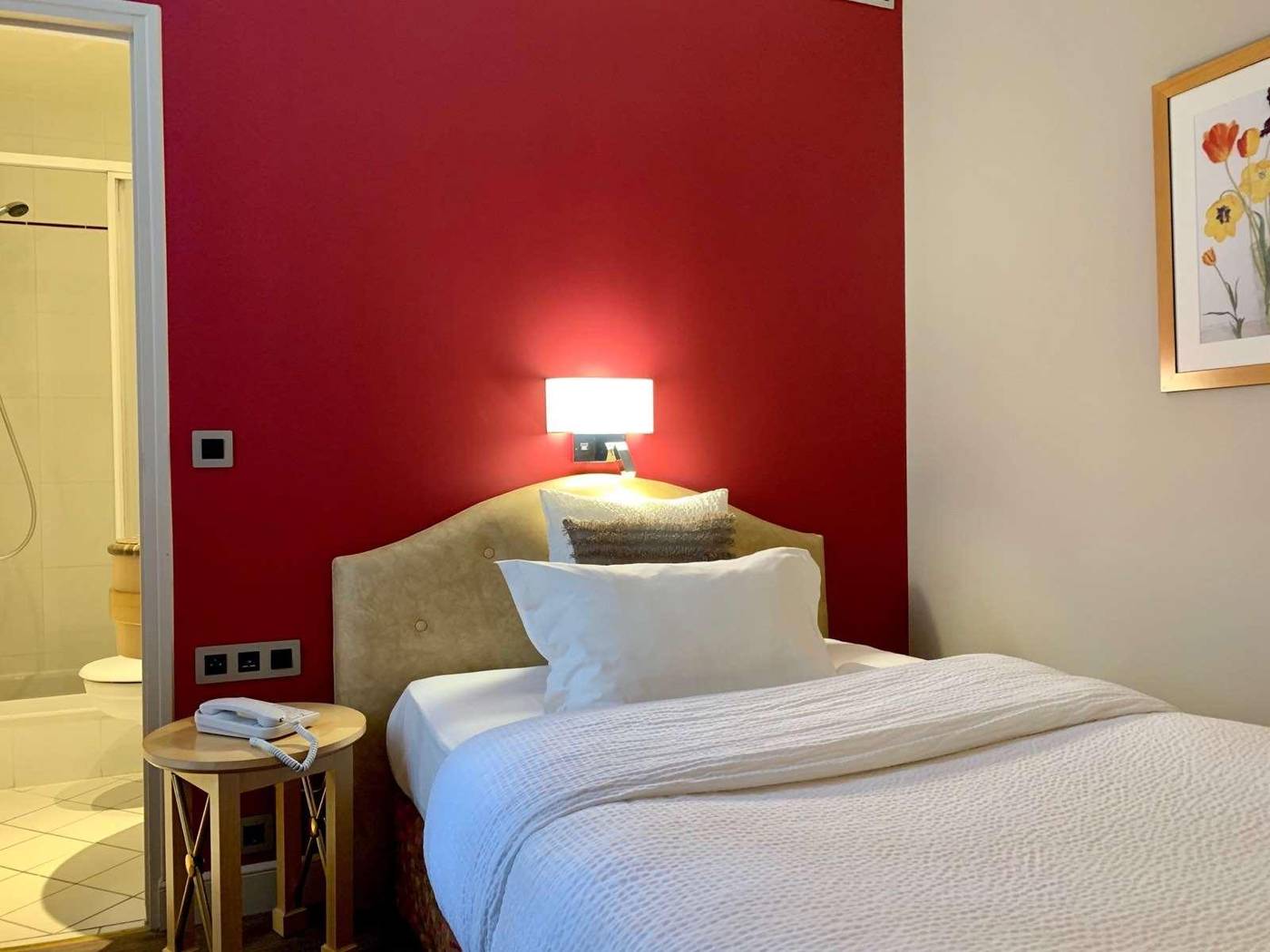 Central-Saint-Germain-Room-23