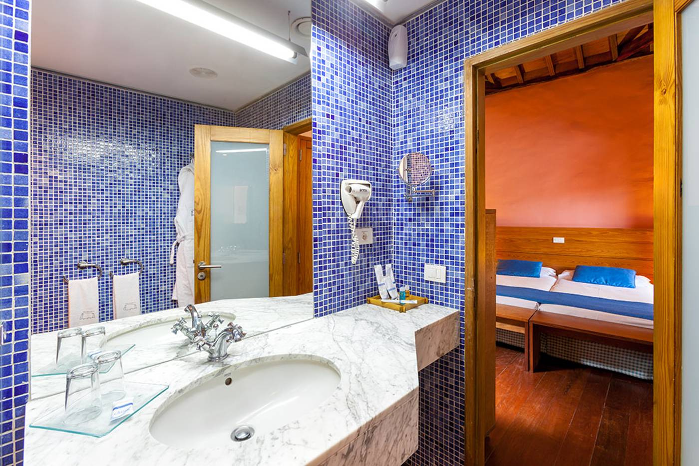 Hotel-LIVVO-La-Quinta-Roja-Room-42