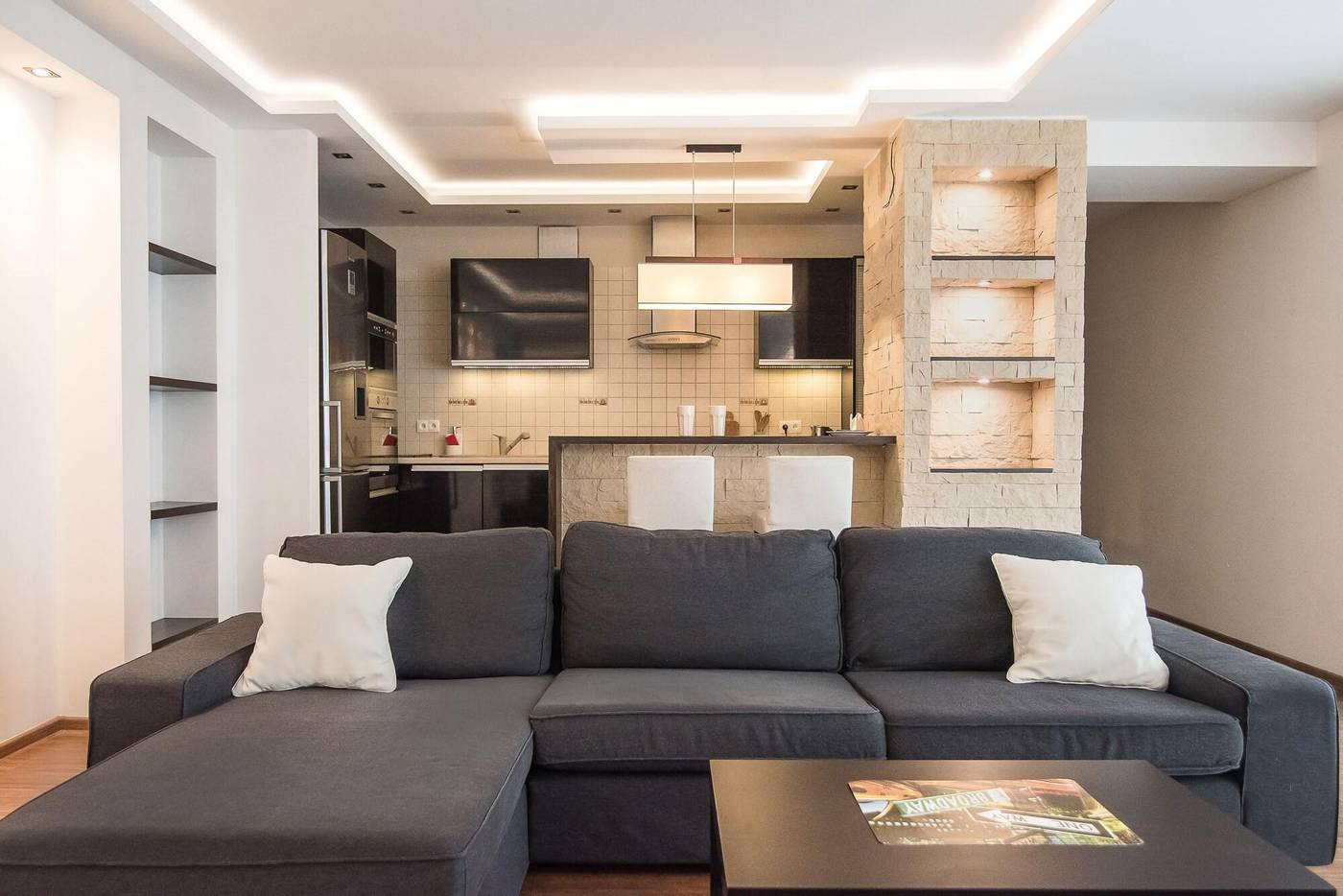 Senator-Warsaw-Apartments-Room-7