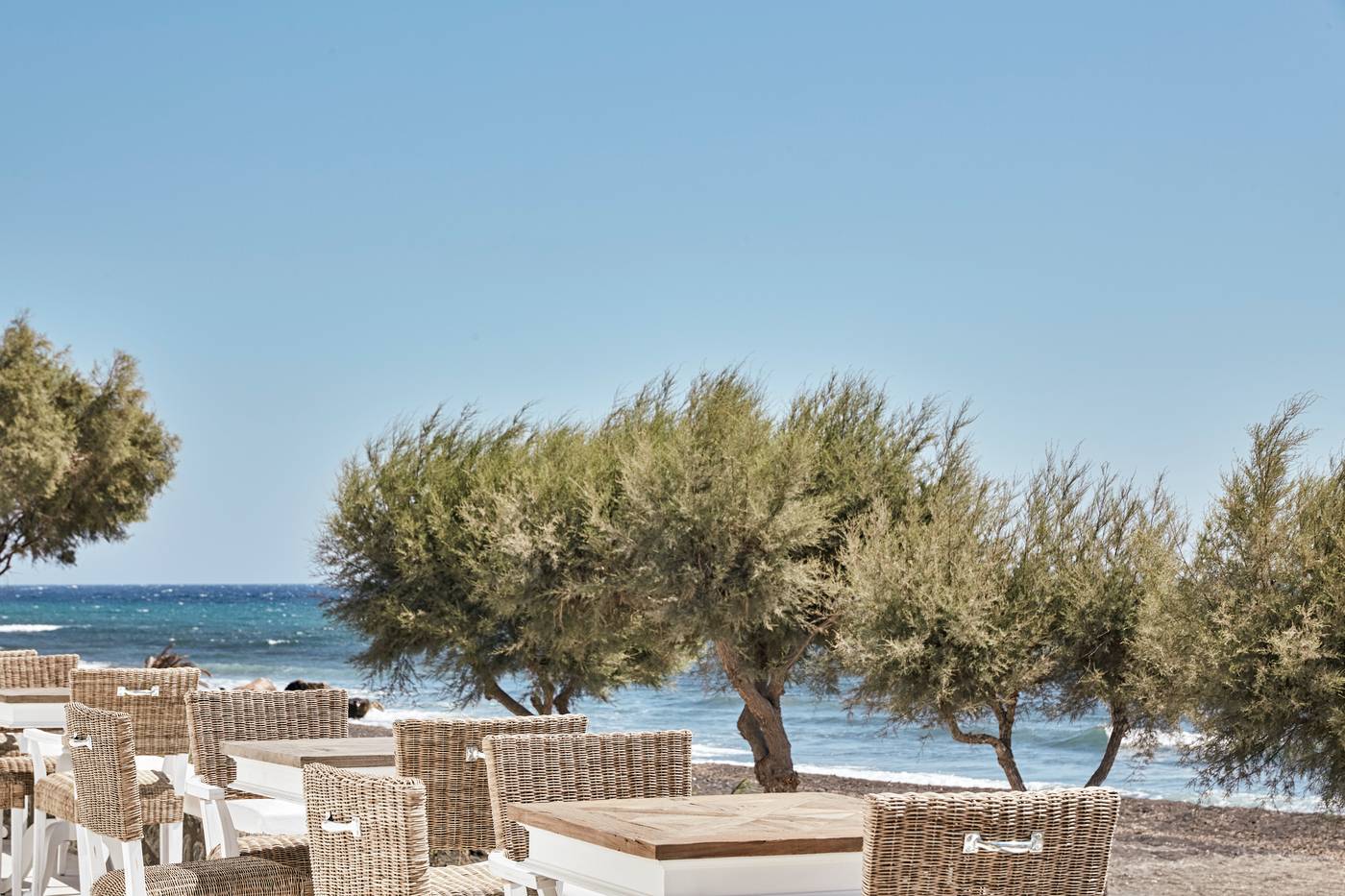 Mediterranean-Beach-Restaurant-42