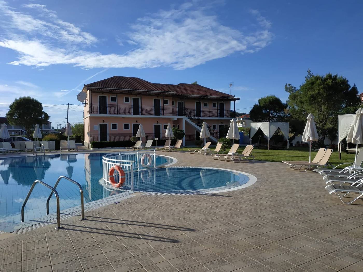 Eleni-s-Garden-Pool-2