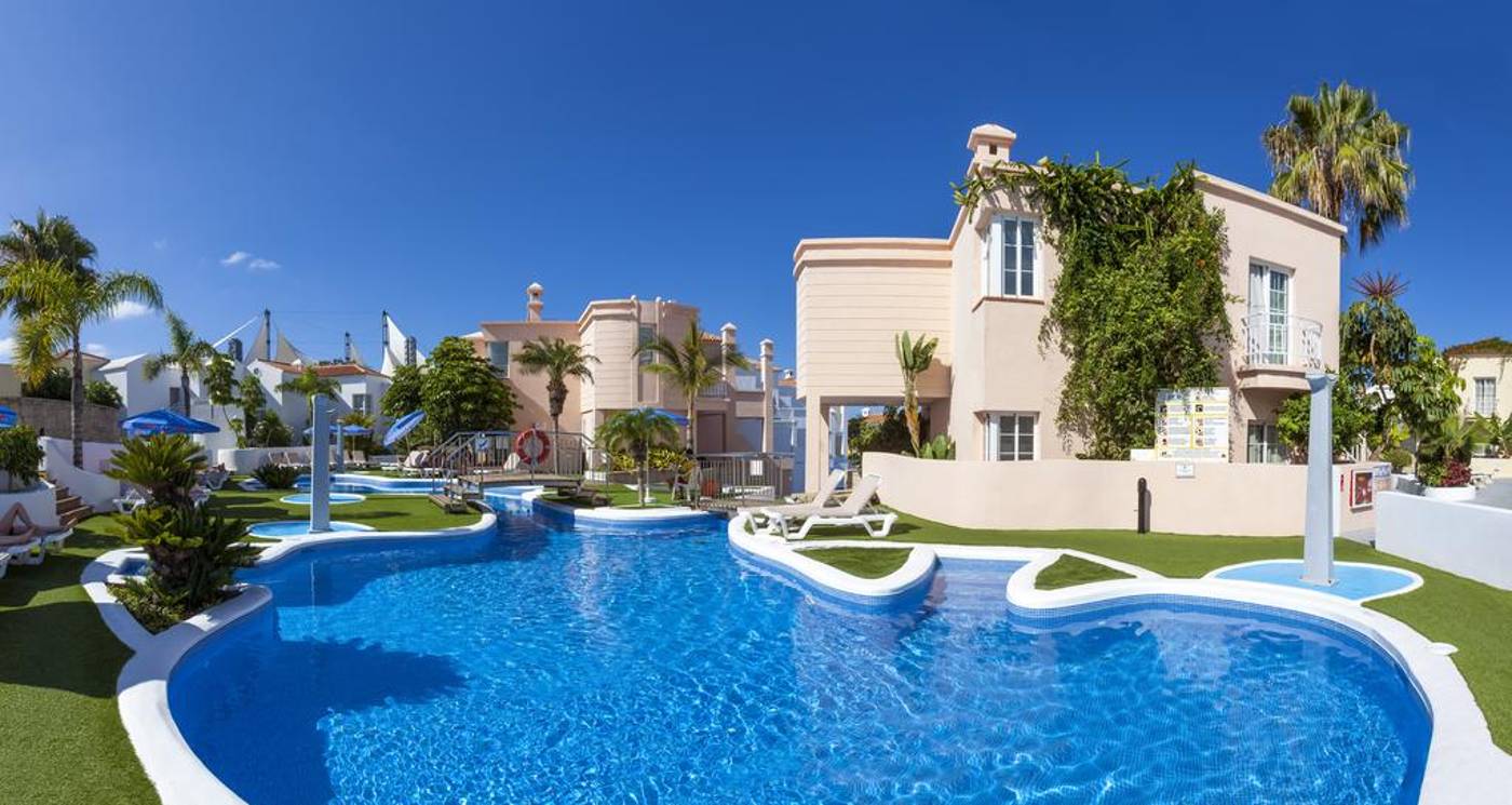 Labranda-Bahia-Fanabe---Villas-Pool-3