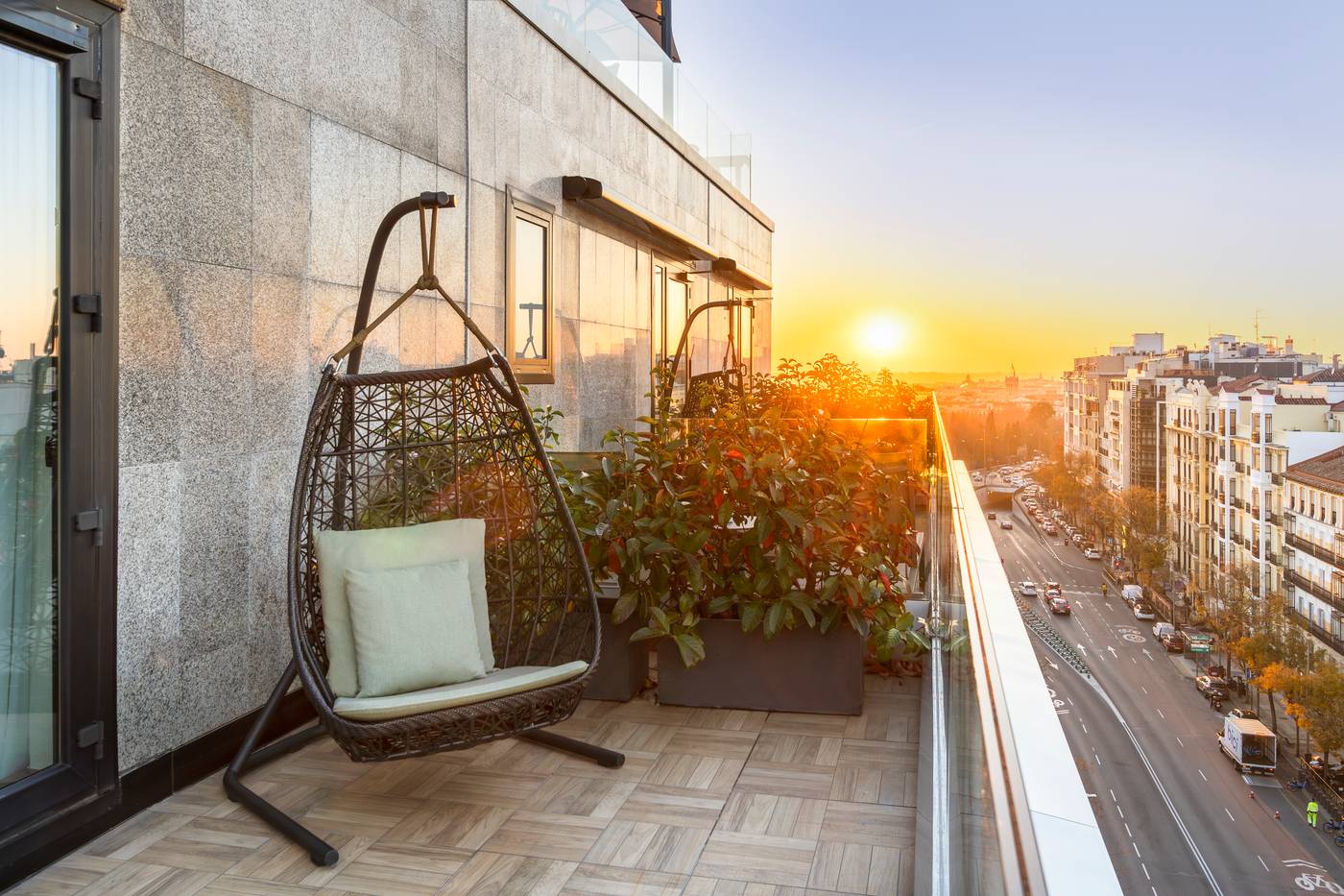 H10-Puerta-de-Alcala-Room-11