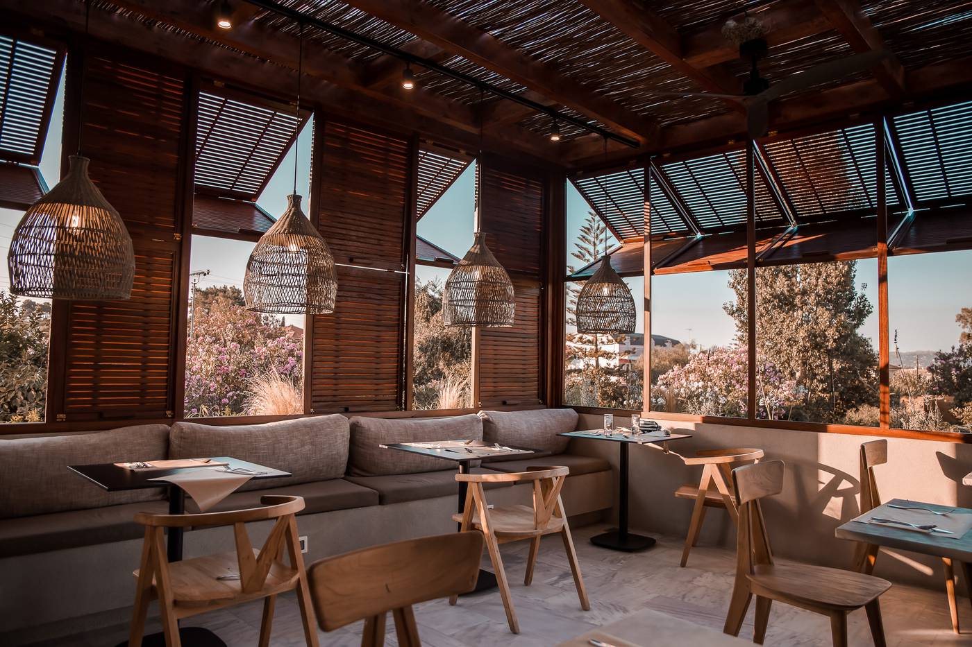 Castelli-Adults-Only-Restaurant-31