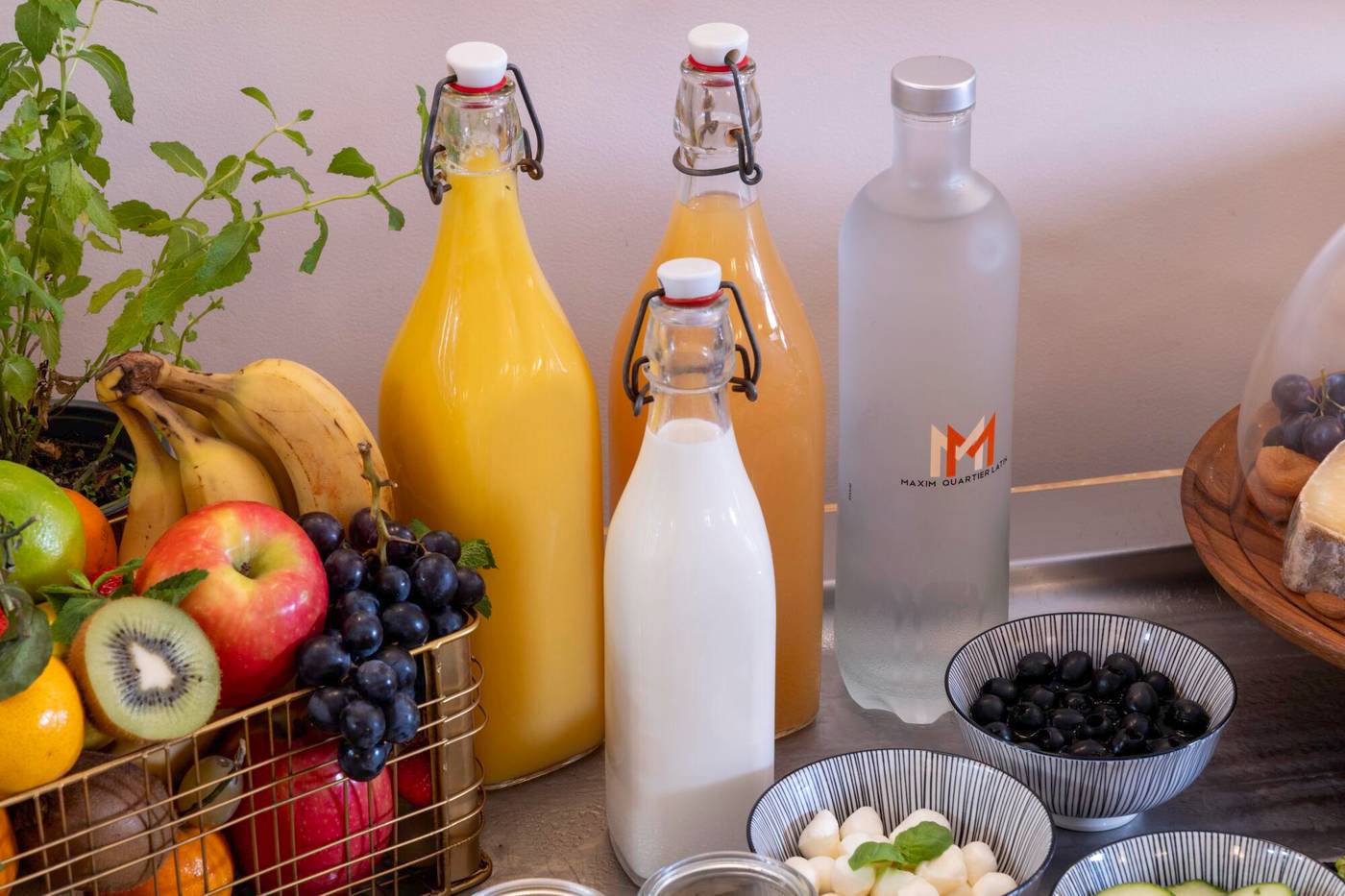 Maxim-Quartier-Latin-Restaurant-52