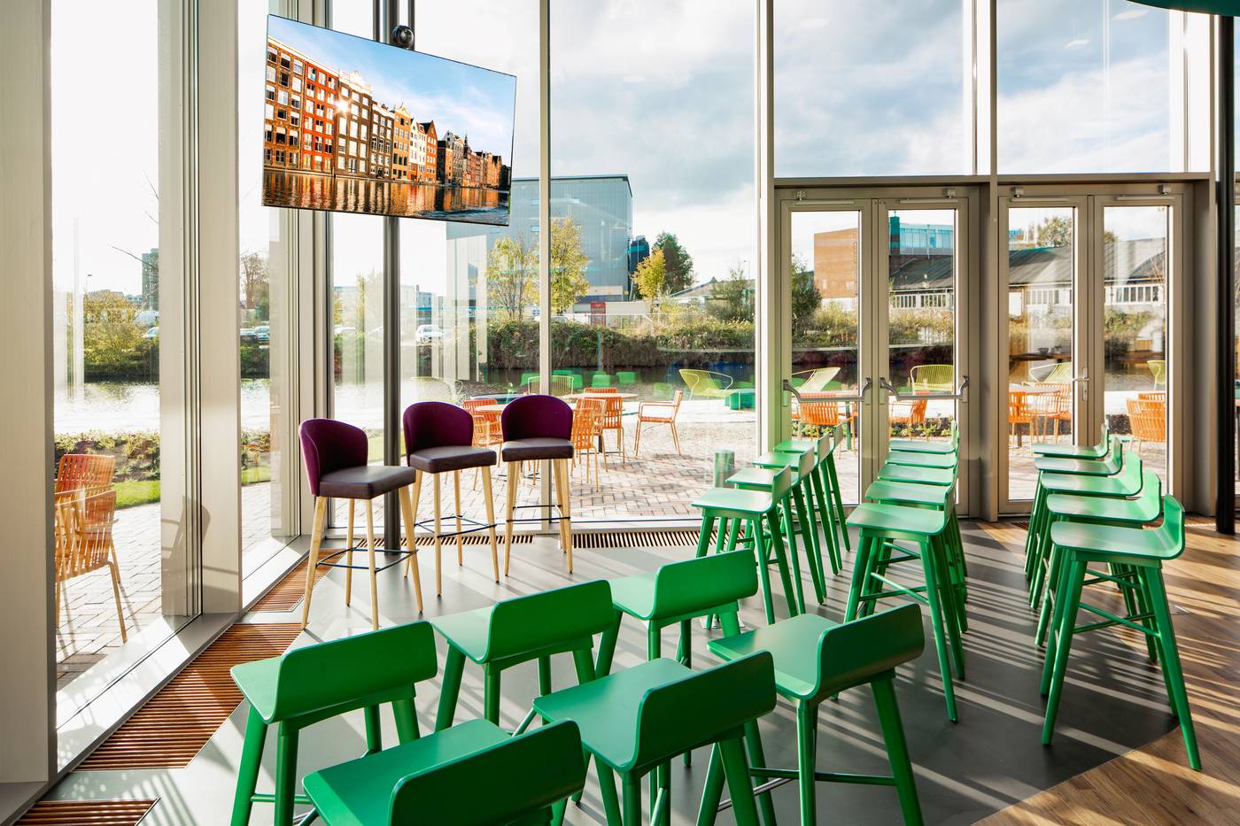 Yotel-Amsterdam-Restaurant-12