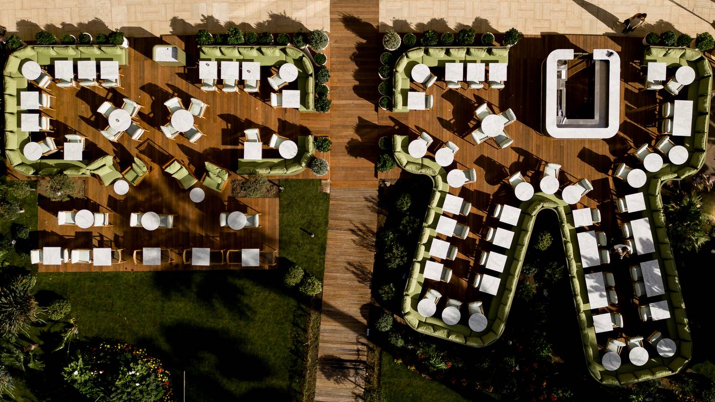 Le-Grand-Hotel-General-view-13