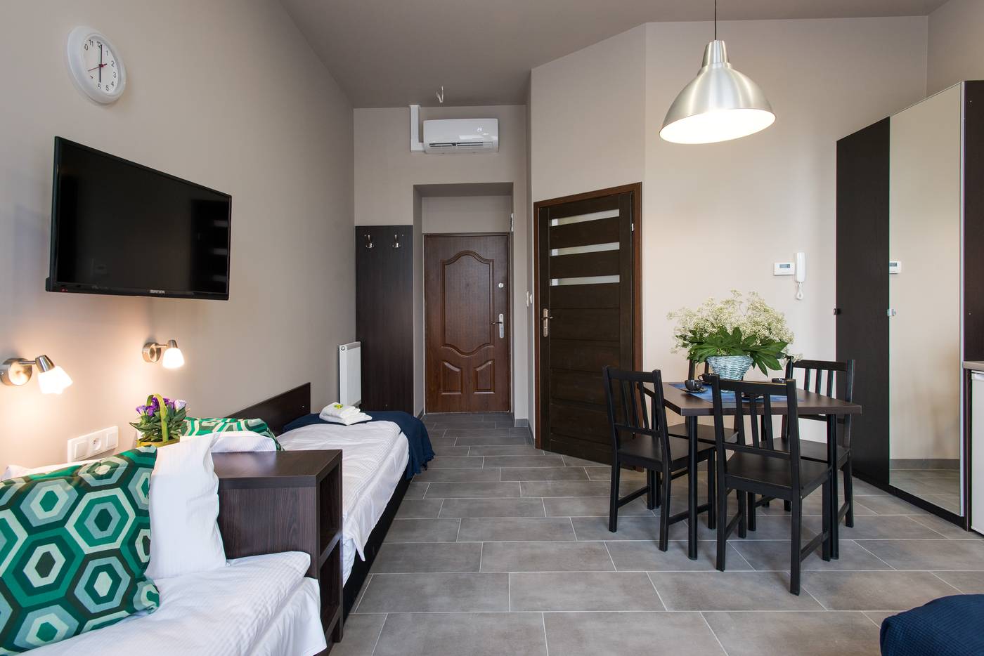 Happy-Tower-Krakow-Room-14