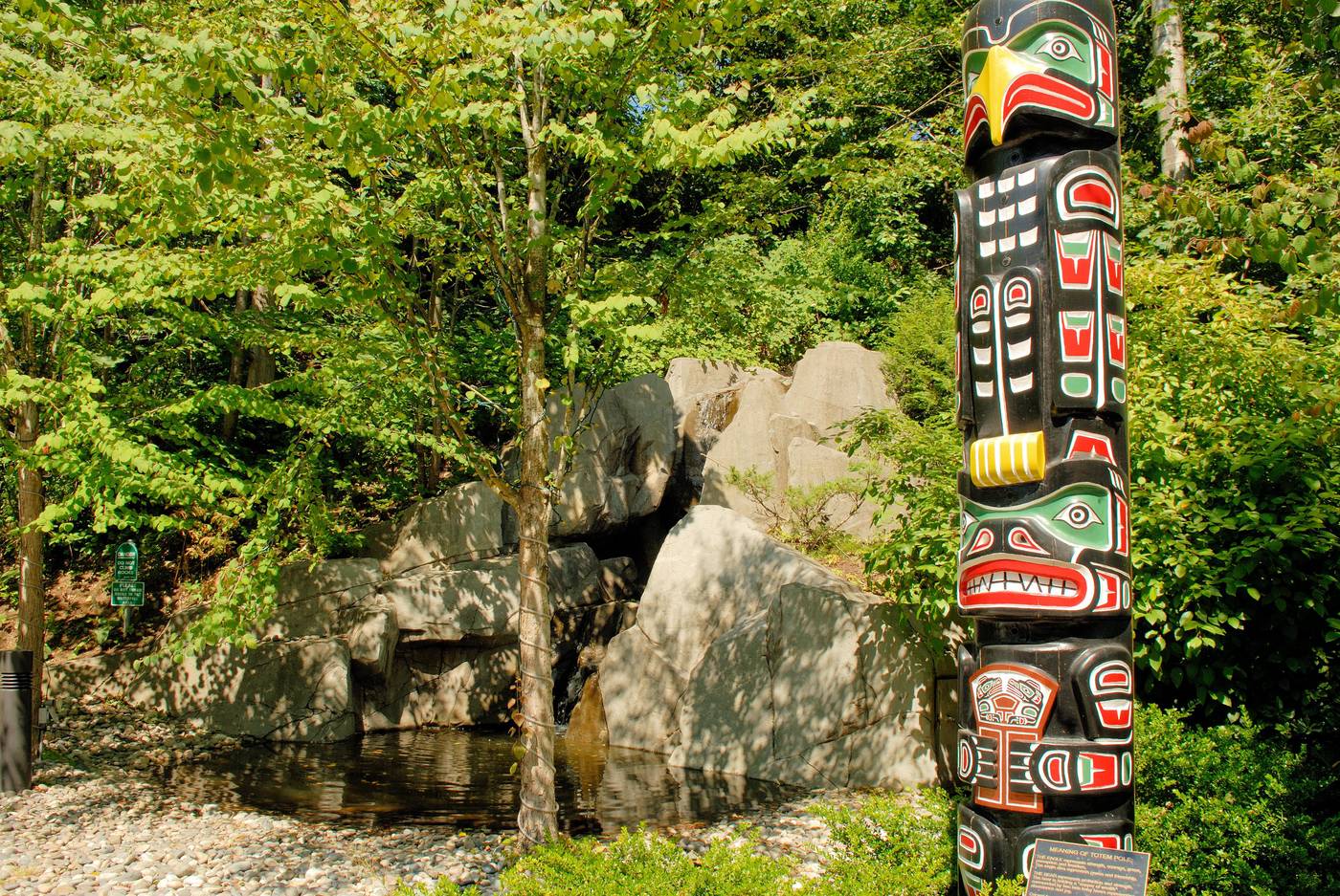 Holiday-Inn---Suites-North-Vancouver-General-view-47