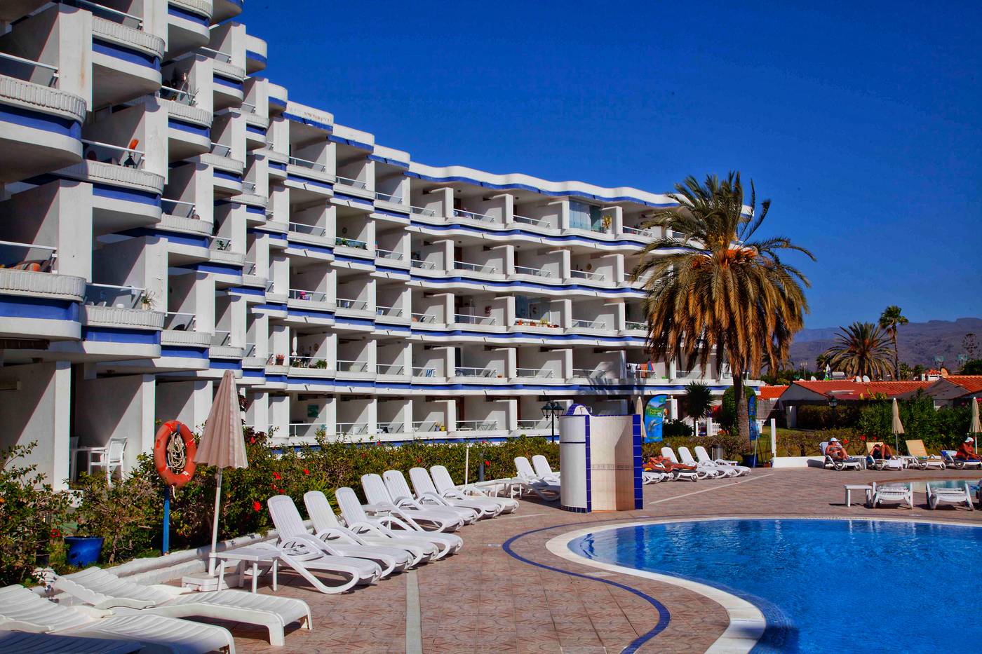 Tamaran-Apartamentos-Pool-1