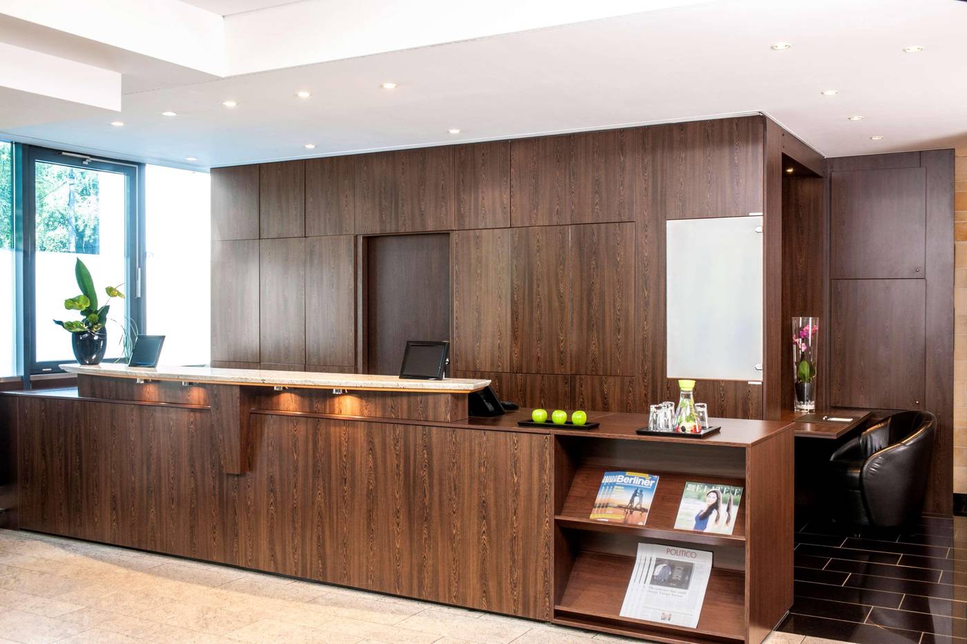 NH-Berlin-City-Ost-Lobby-1