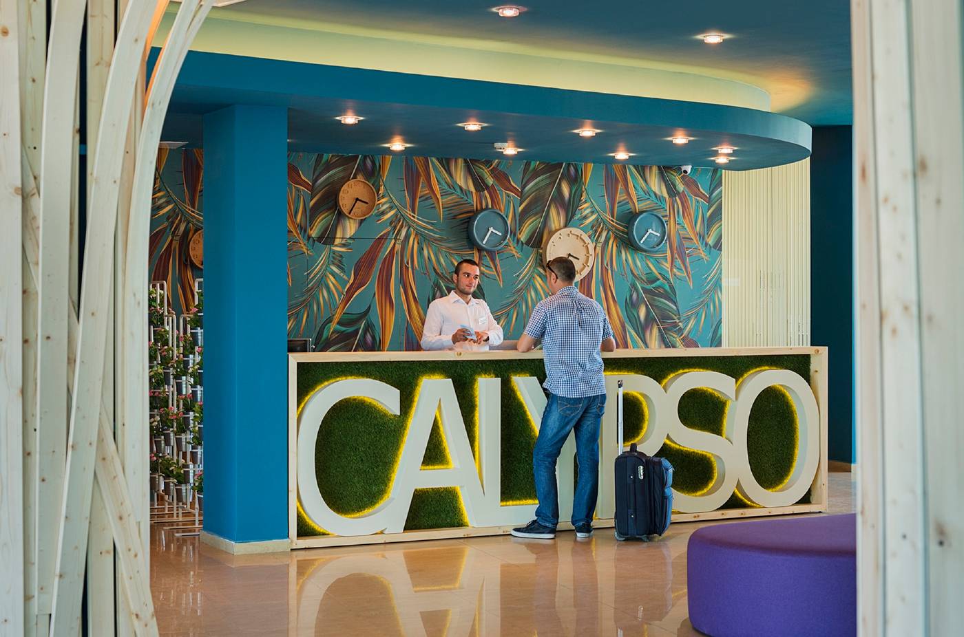 Calypso-Lobby-21