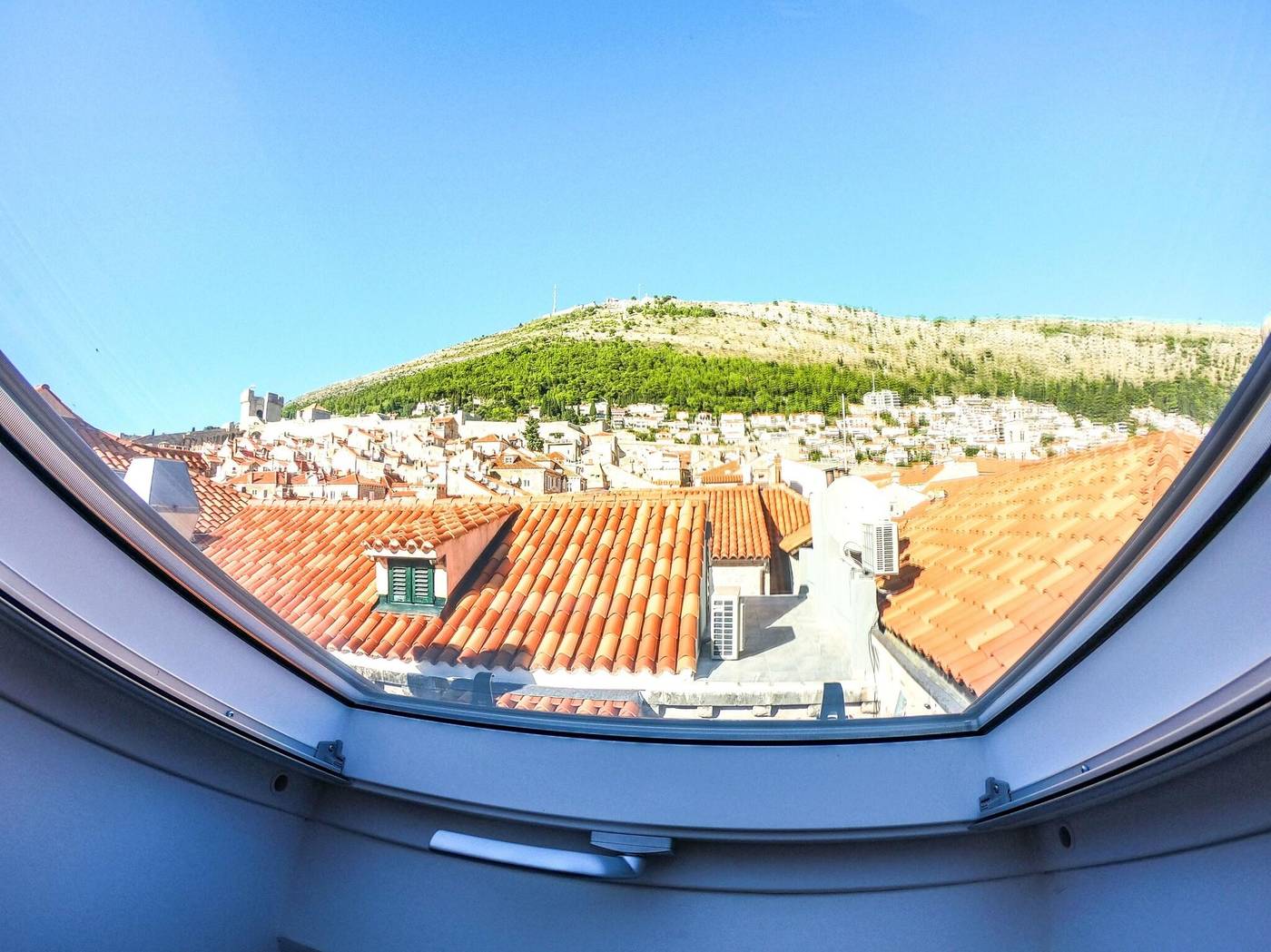 La-Vita-e-Bella-IV-Room-61