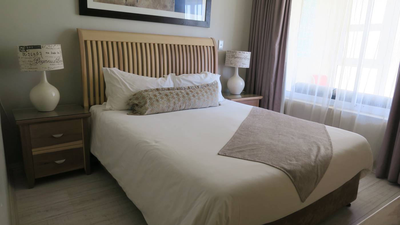 Lagoon-Beach-Room-51