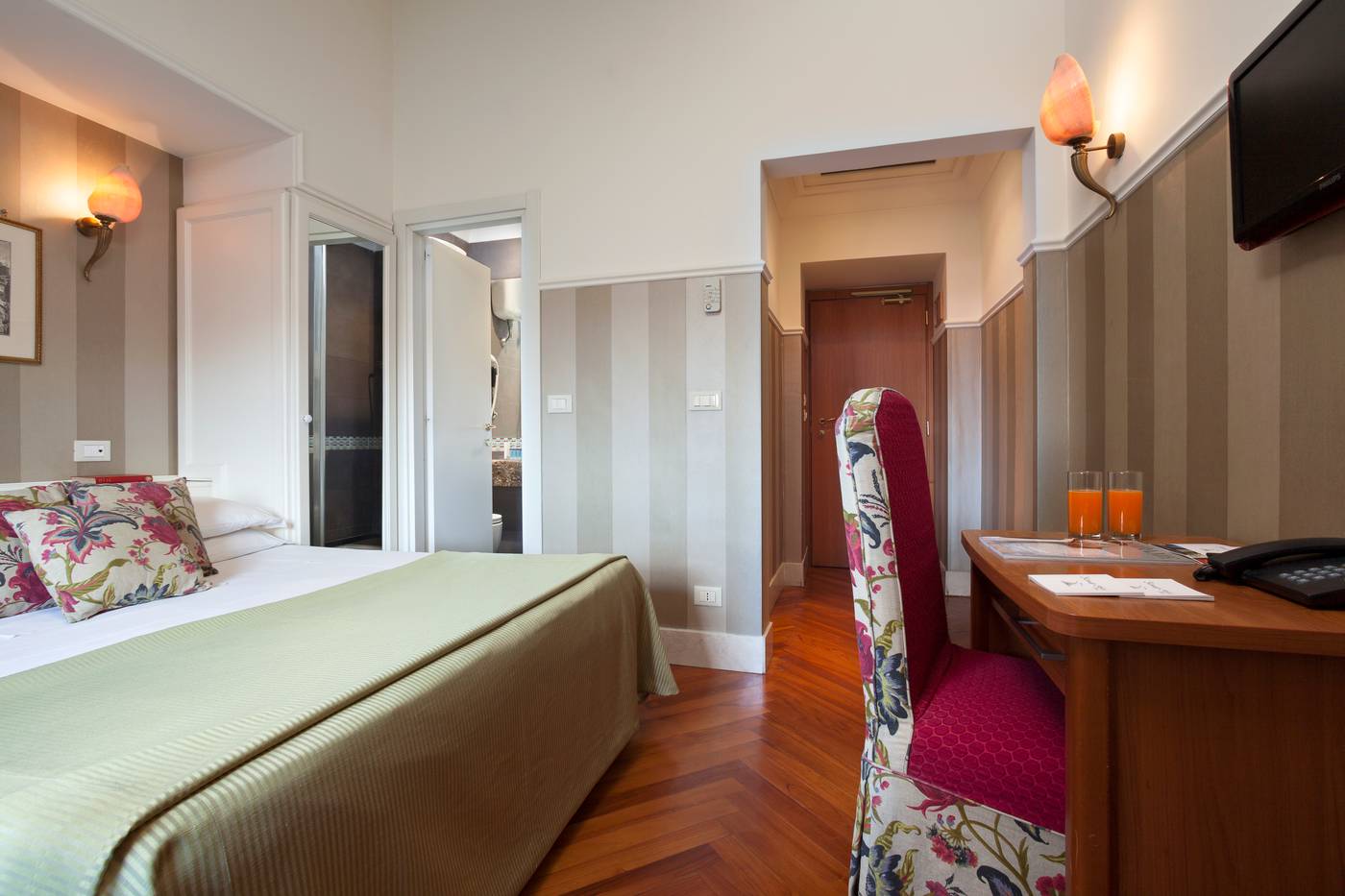 Hotel-Kennedy-Room-18