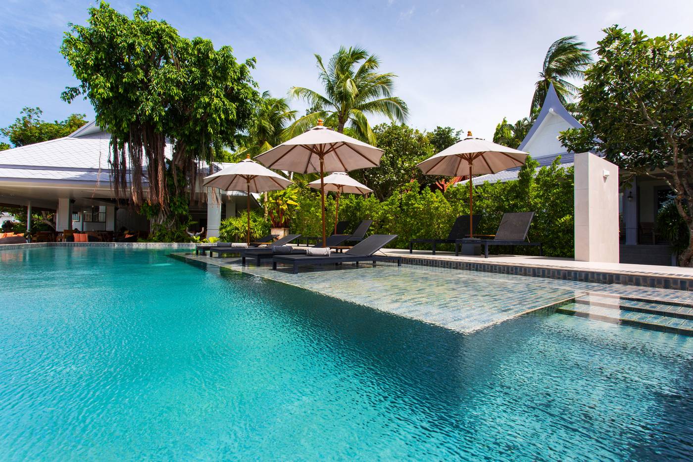 Rocky-s-Boutique-Resort--a-Veranda-Pool-1