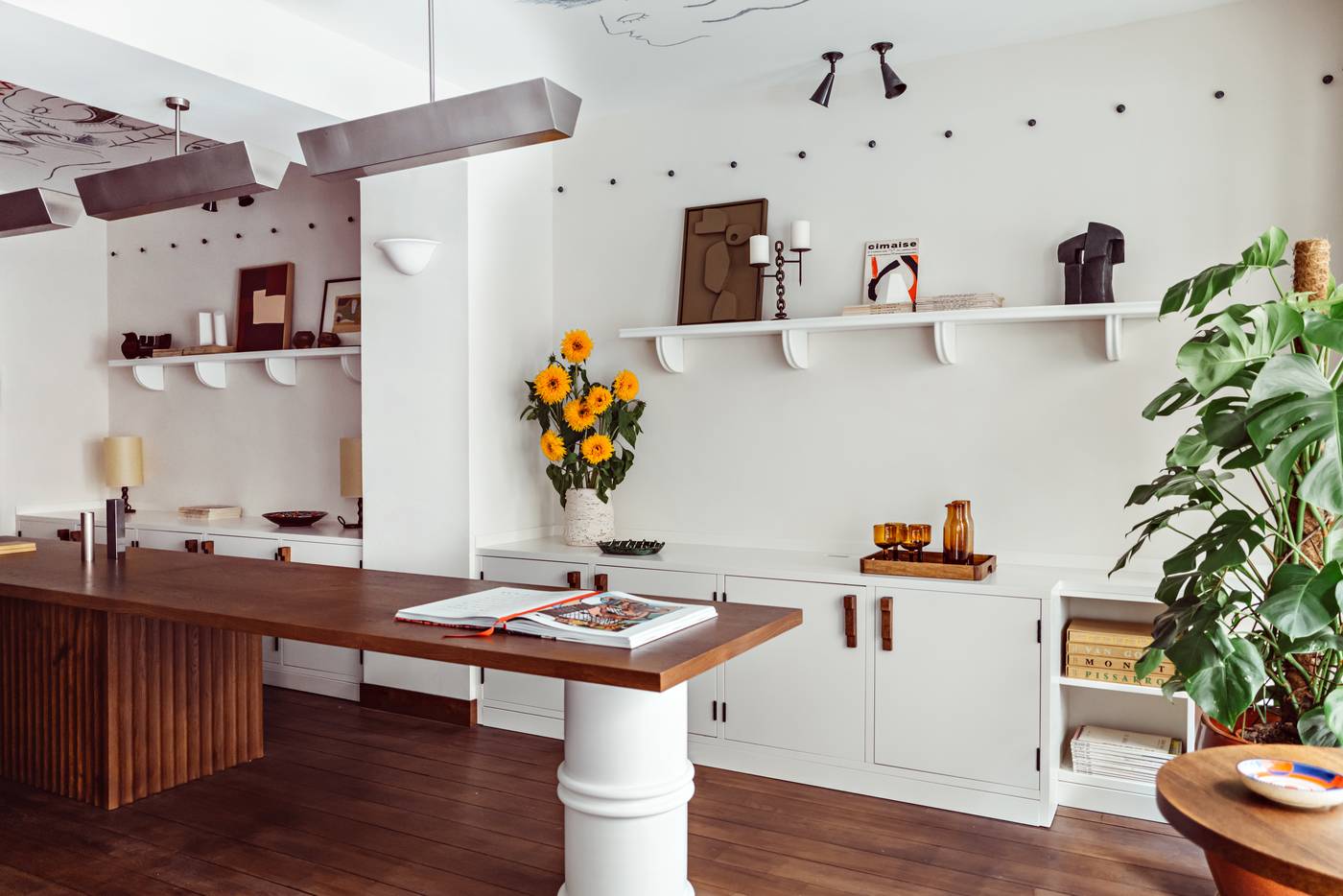 Academies-et-des-Arts-Lobby-9