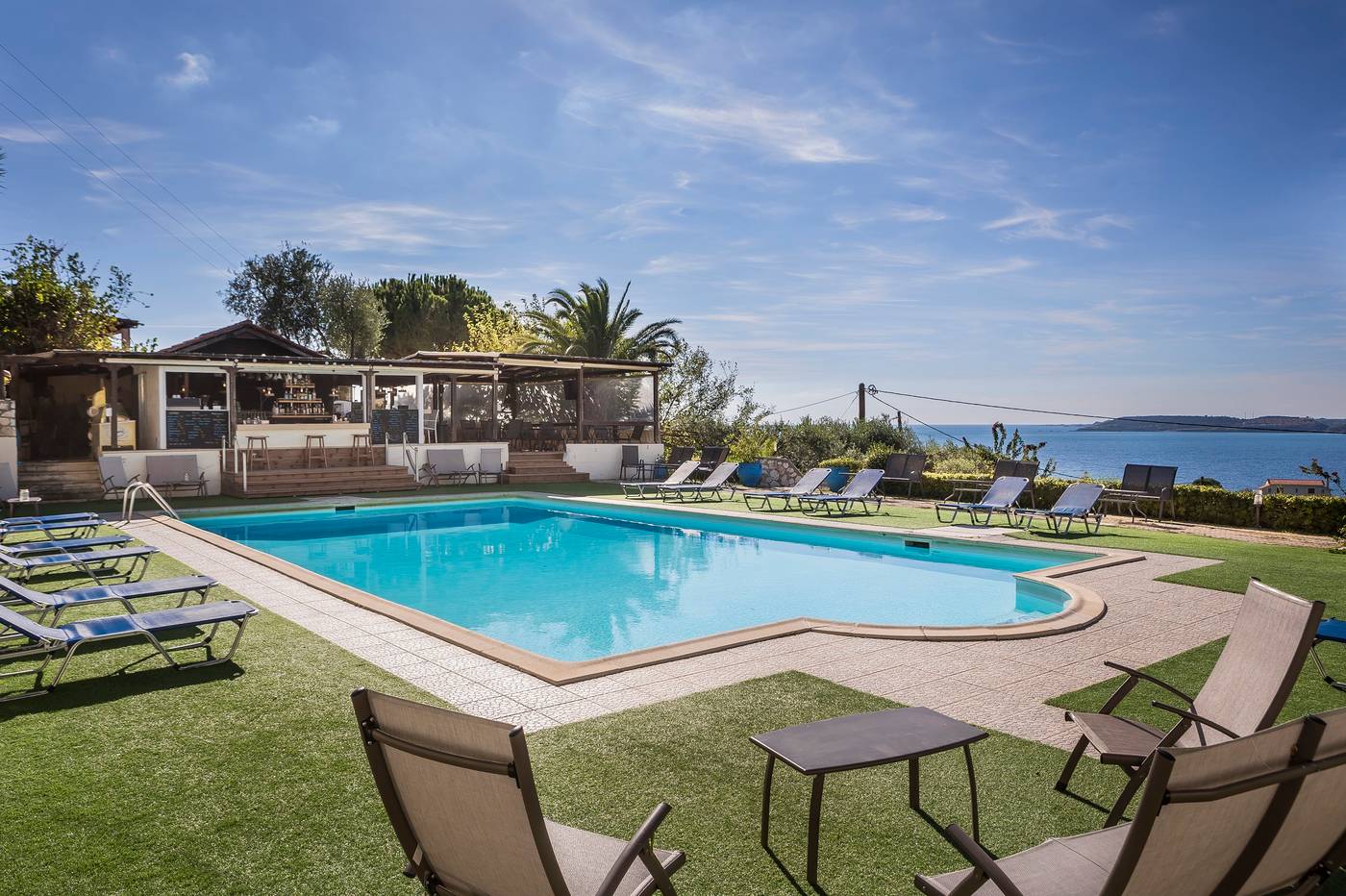 Metaxatos-Apartments-Pool-3