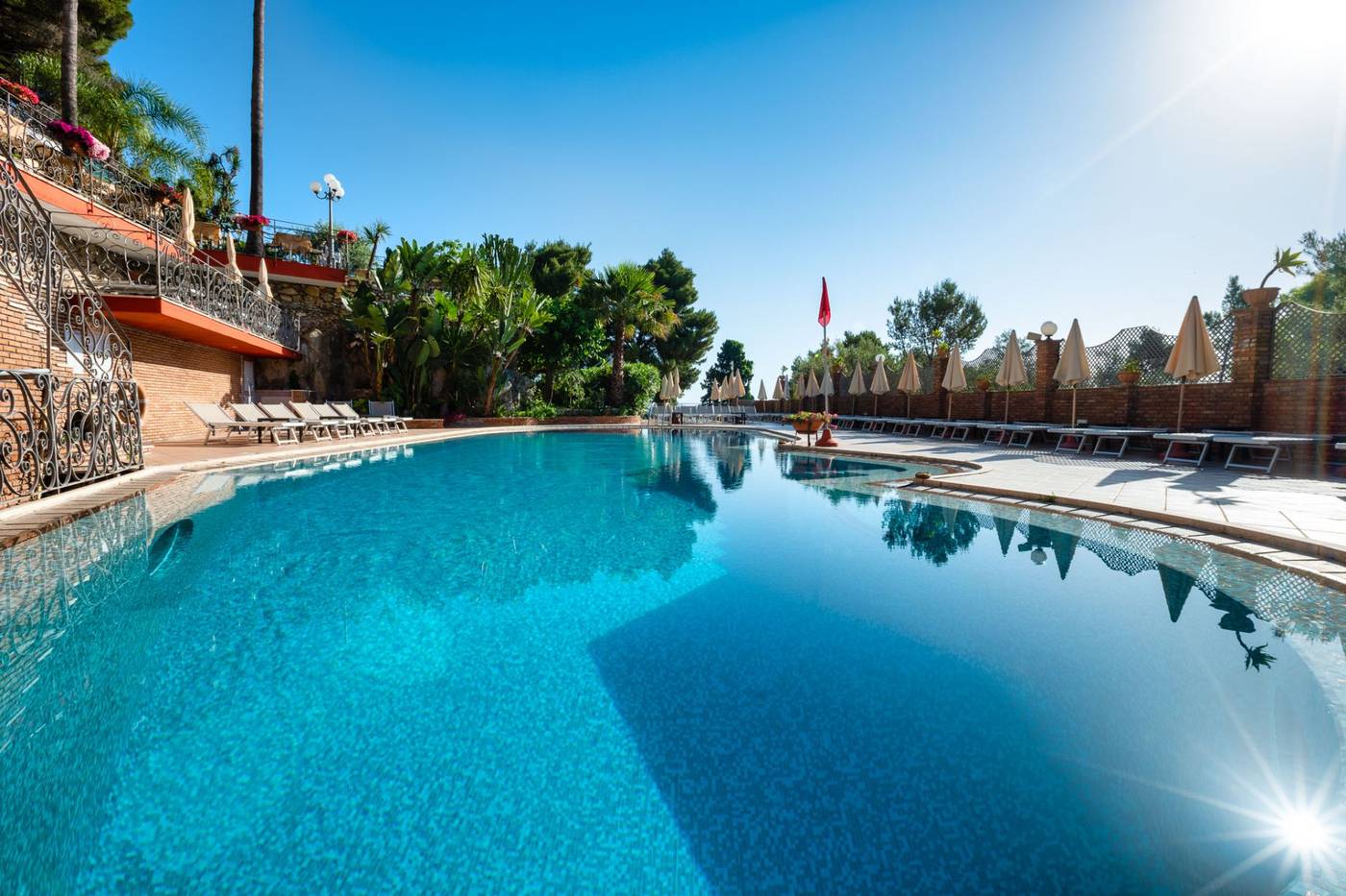 Hotel-Ariston---Palazzo-Caterina-Pool-11