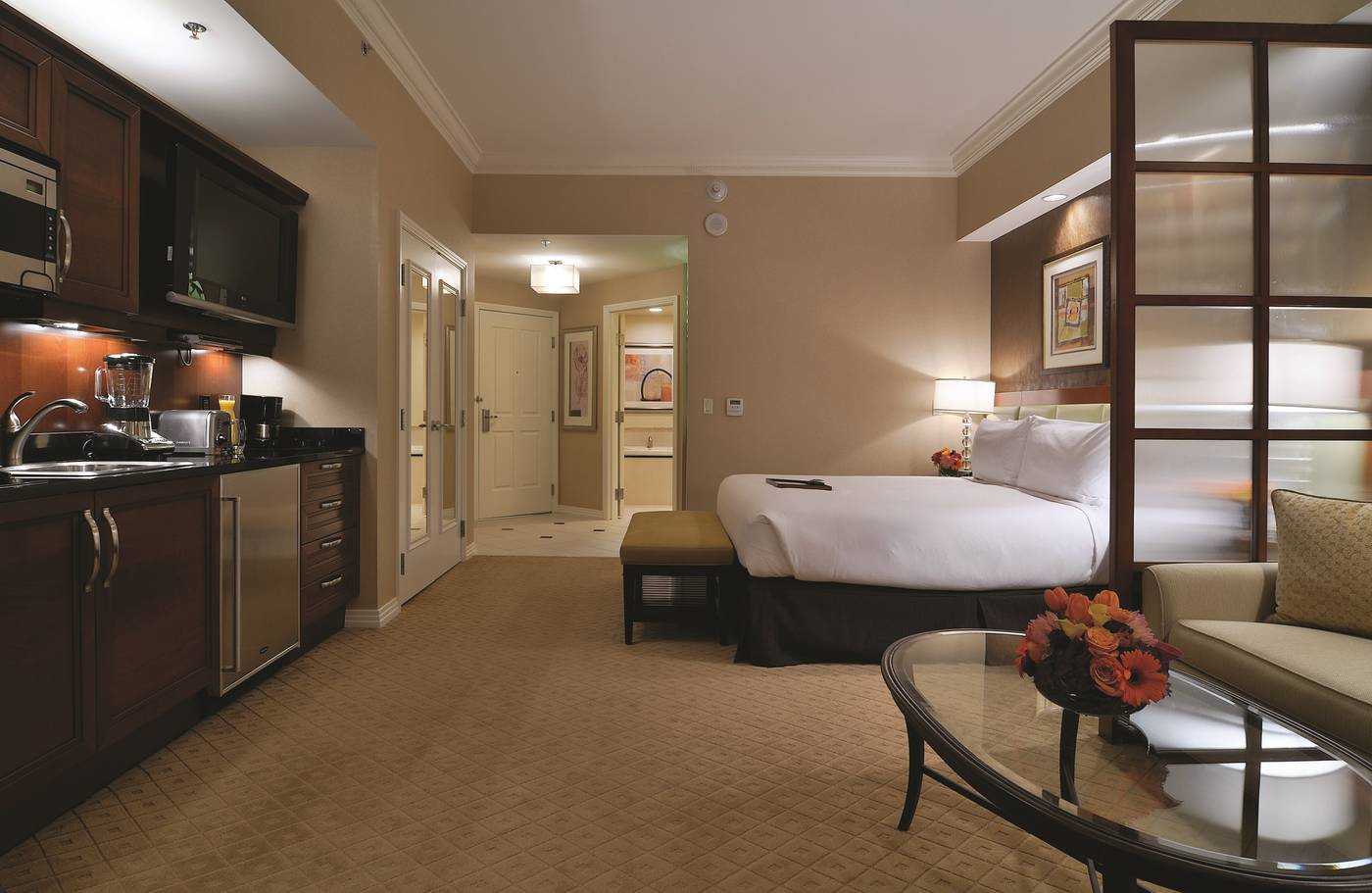The-Signature-at-MGM-Grand-Hotel-Room-16