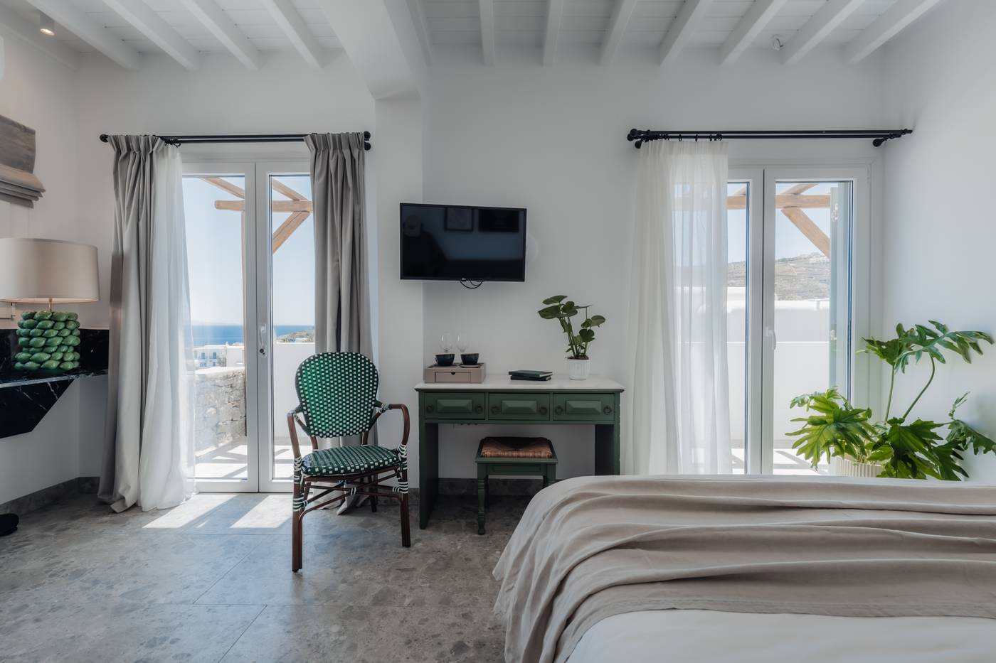 Pelican-Bay---Art-Hotel-Room-25