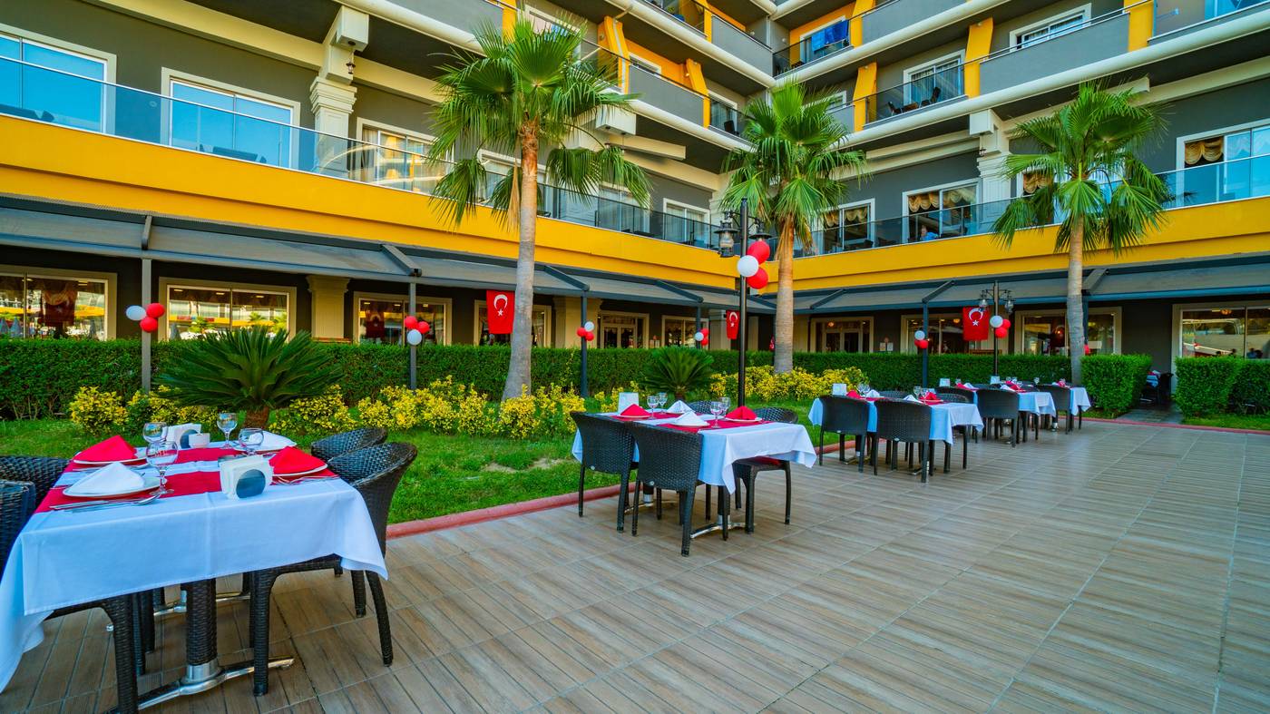 Senza-The-Inn-Resort---Spa-Restaurant-14