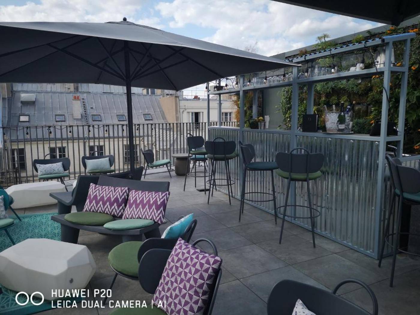 Drawing-Hotel-Bar-26