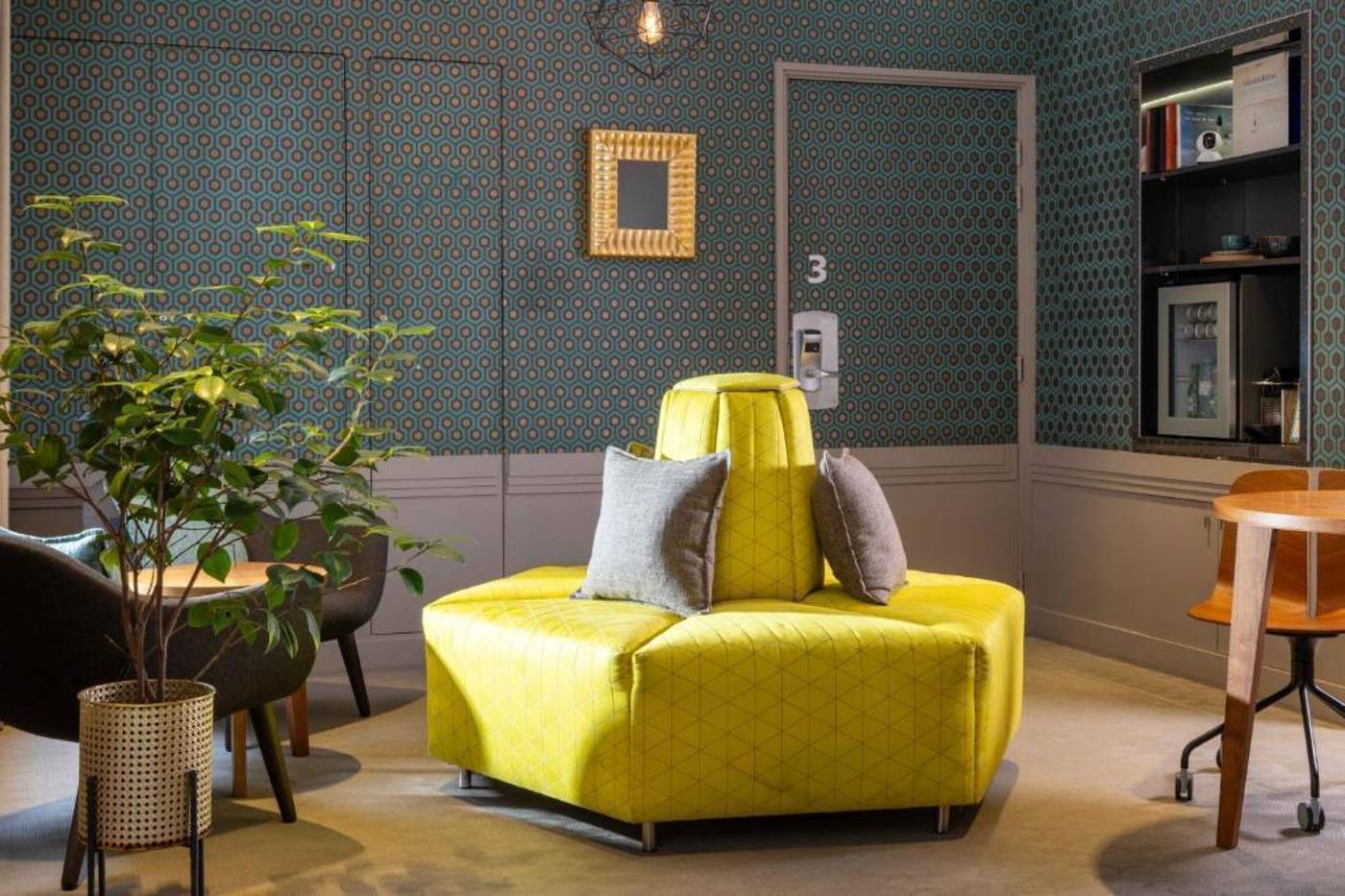 Hotel-Sophie-Germain-Lobby-7