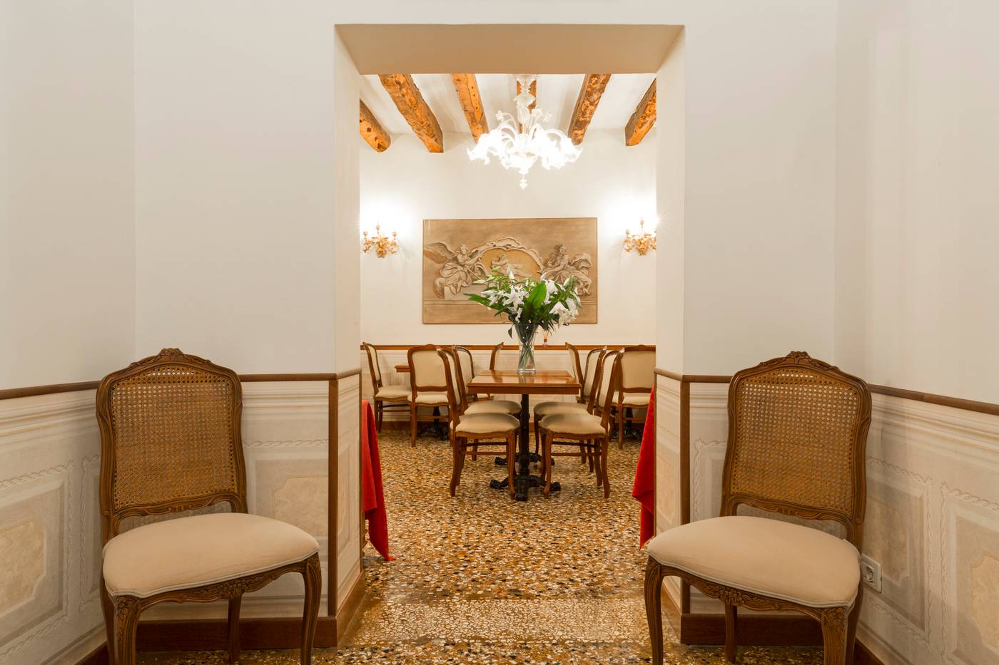 Palazzo-Guardi-Restaurant-15