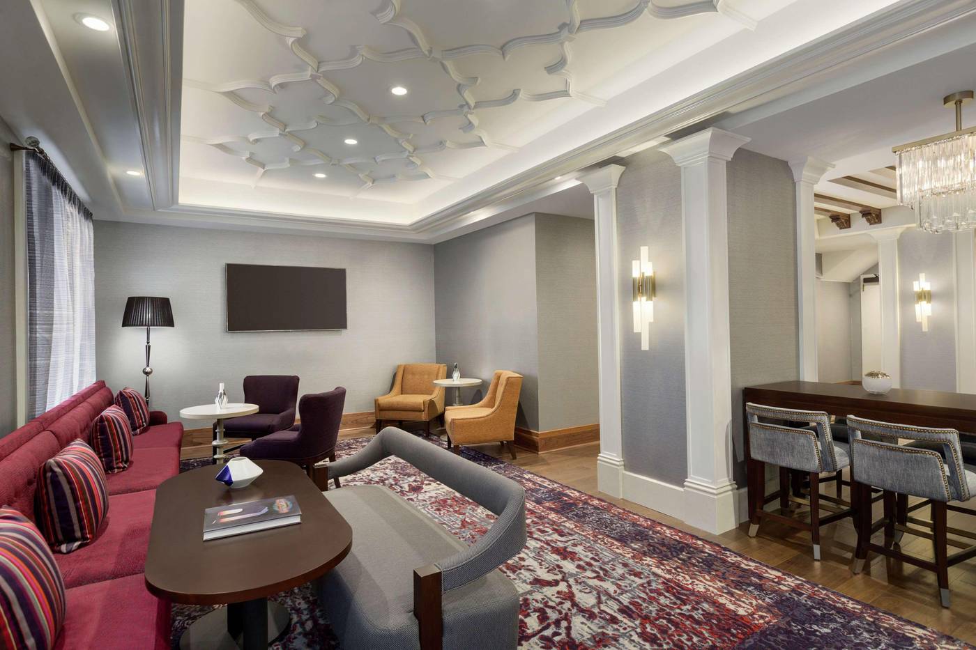 Hilton-Checkers-Los-Angeles-Lobby-14