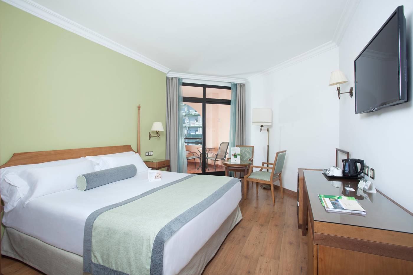 Fuerte-Marbella-Room-22