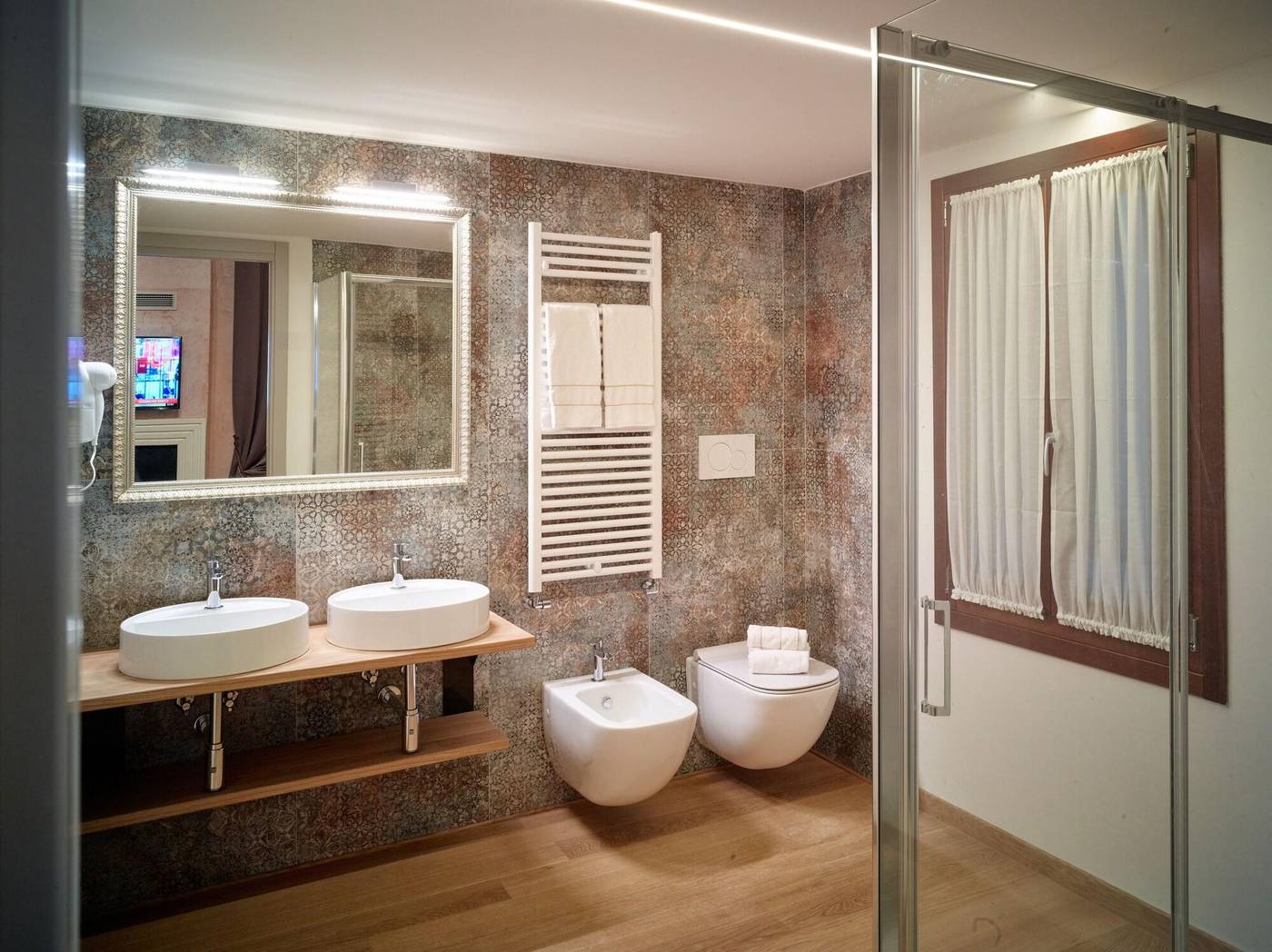 Ca--dei-Proverbi-Suites-Room-17