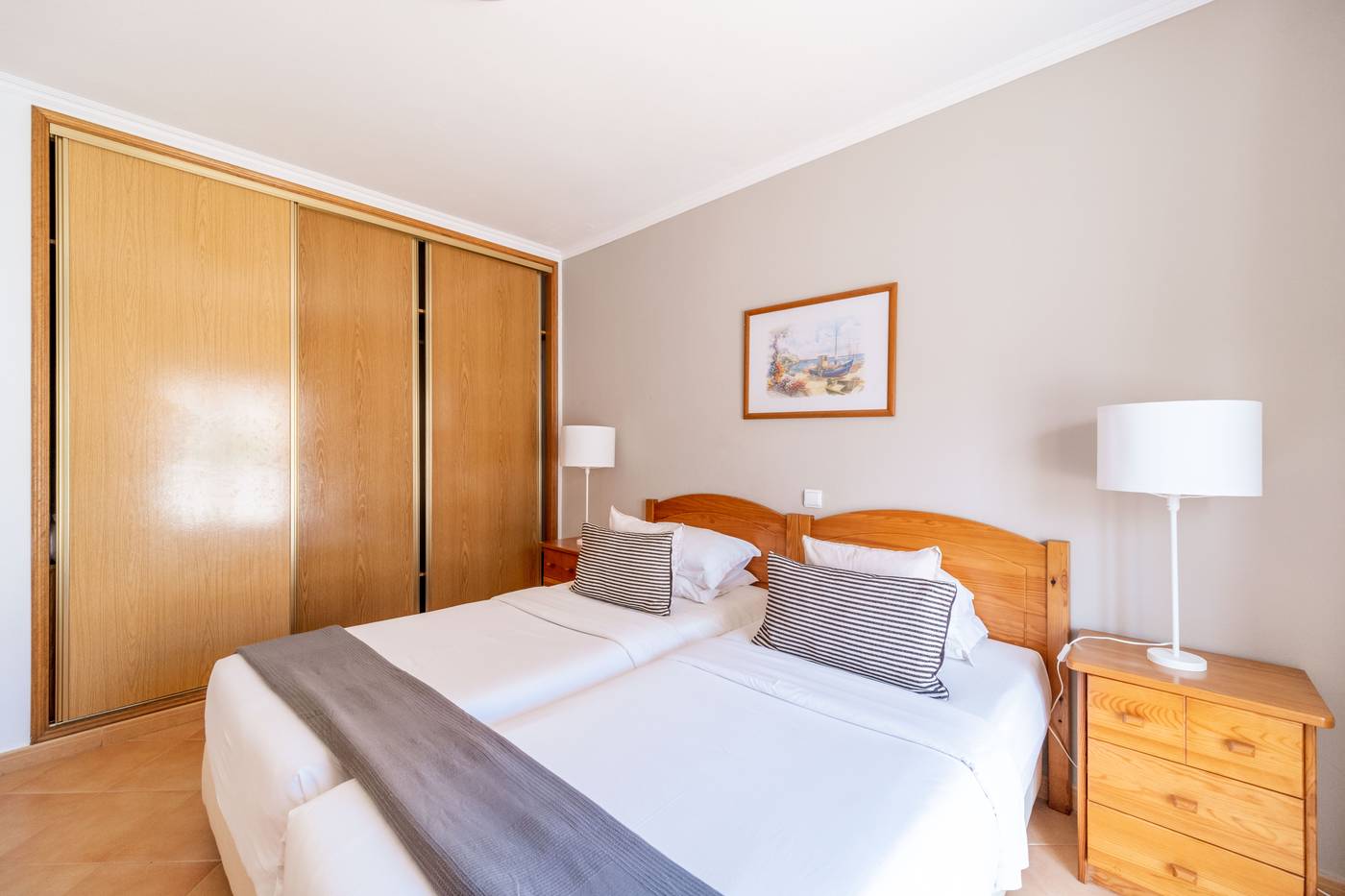 Oasis-Beach-Room-10