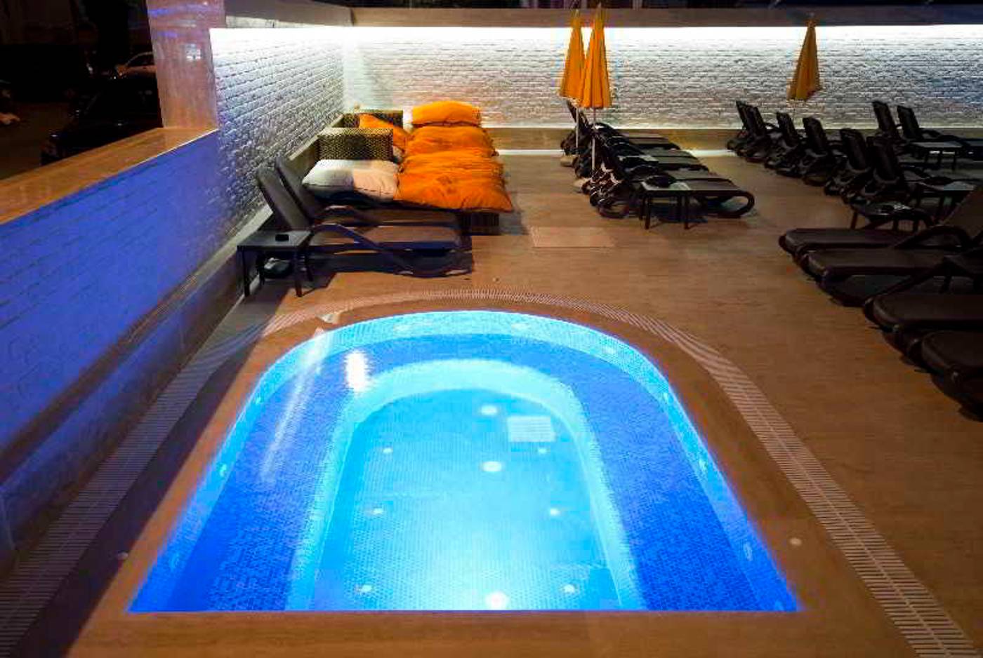 Xperia-Grand-Bali-Pool-36