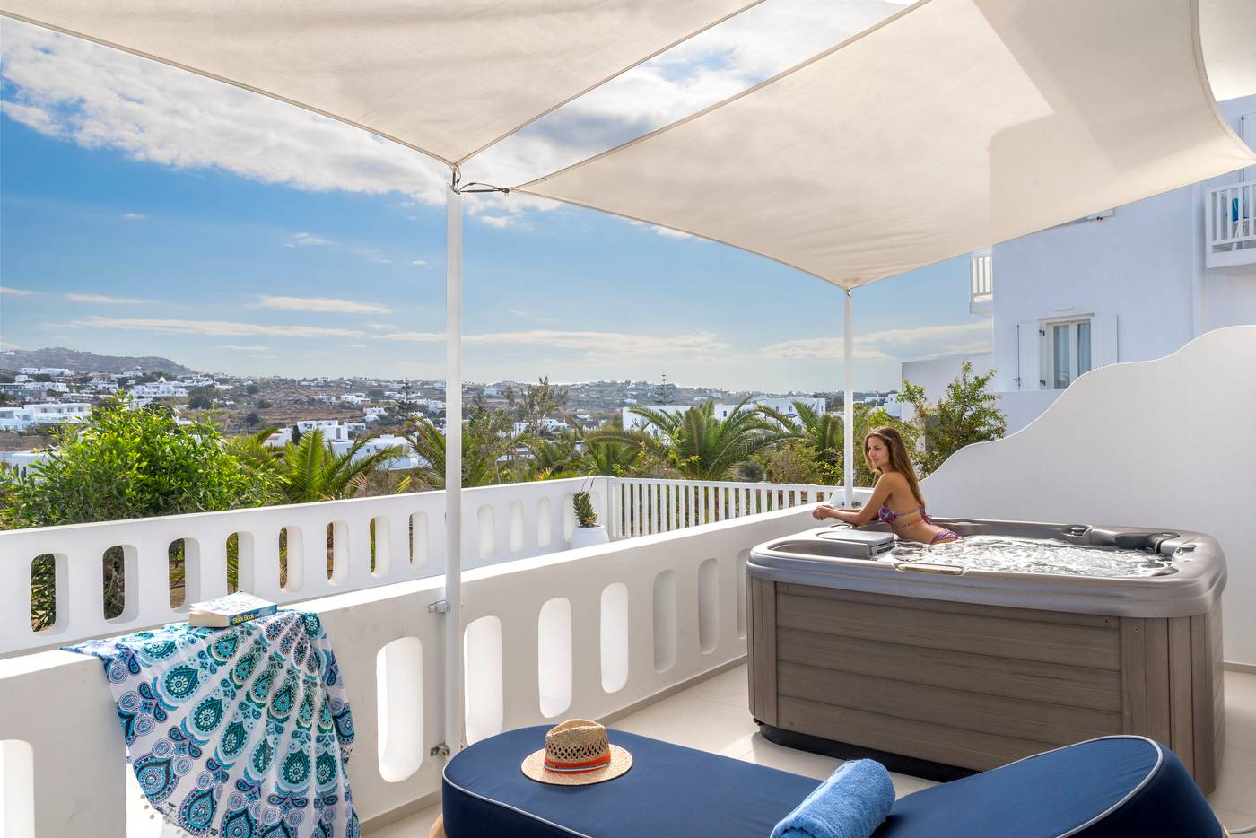 Myconian-Kyma---Design-Hotels-Room-15