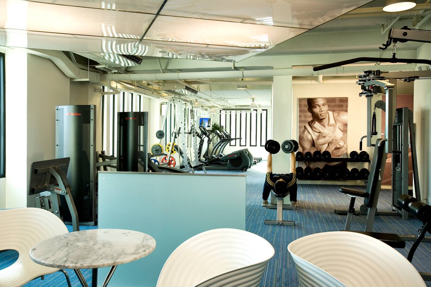 The-Duchess-Hotel-Sports-and-Entertainment-28