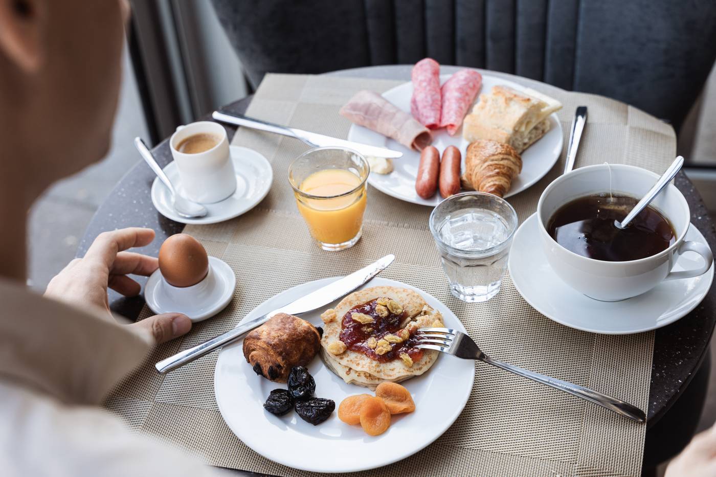 Hotel-Eiffel-Segur-Restaurant-34