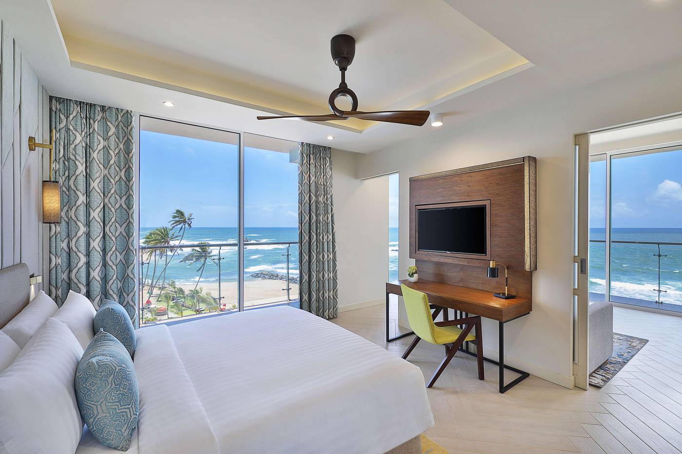 Radisson-Blu-Resort-Galle-Room-14