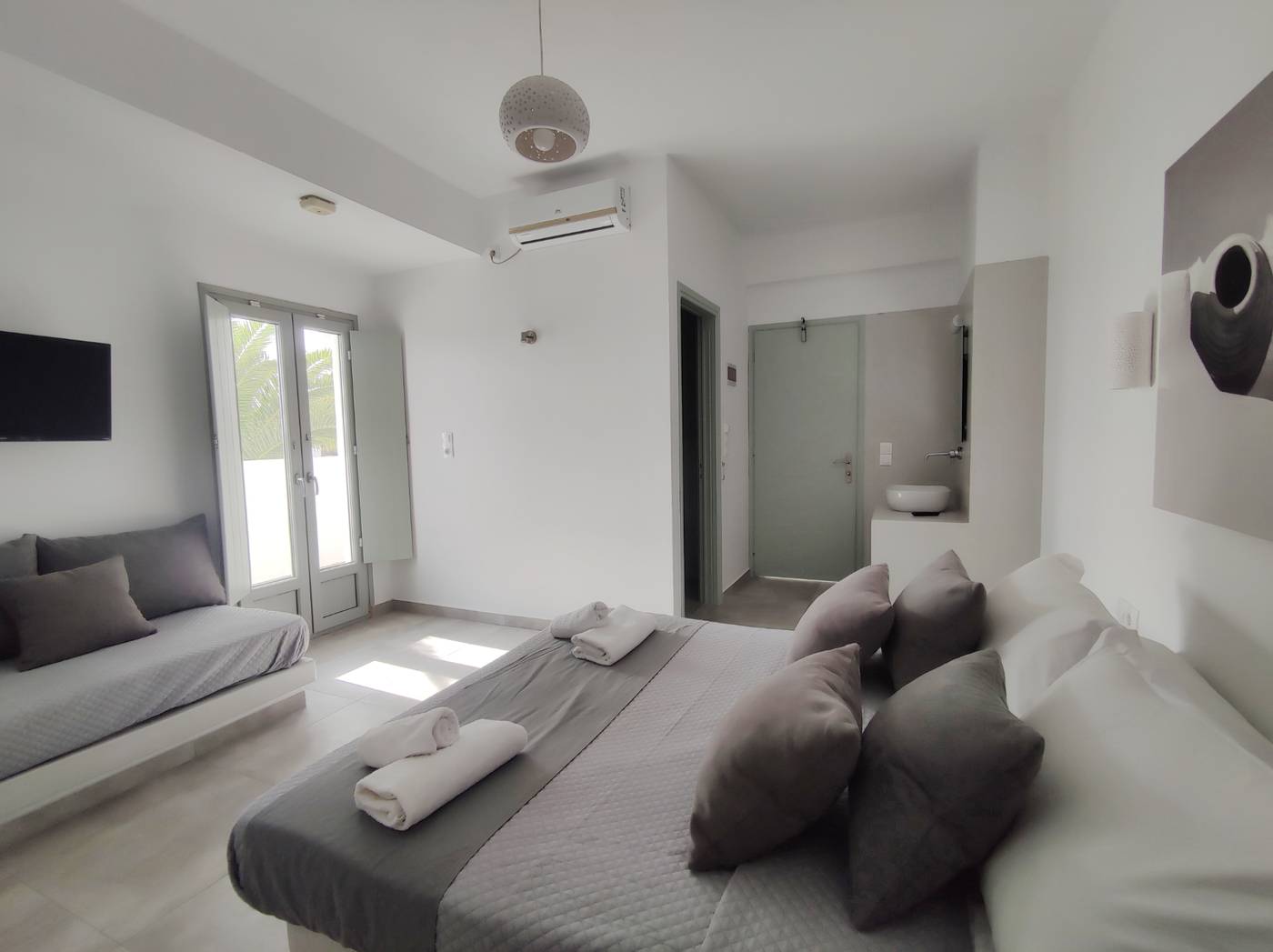 Sandy's Paradise Infinity-Greece-SANTORINI-Room-8