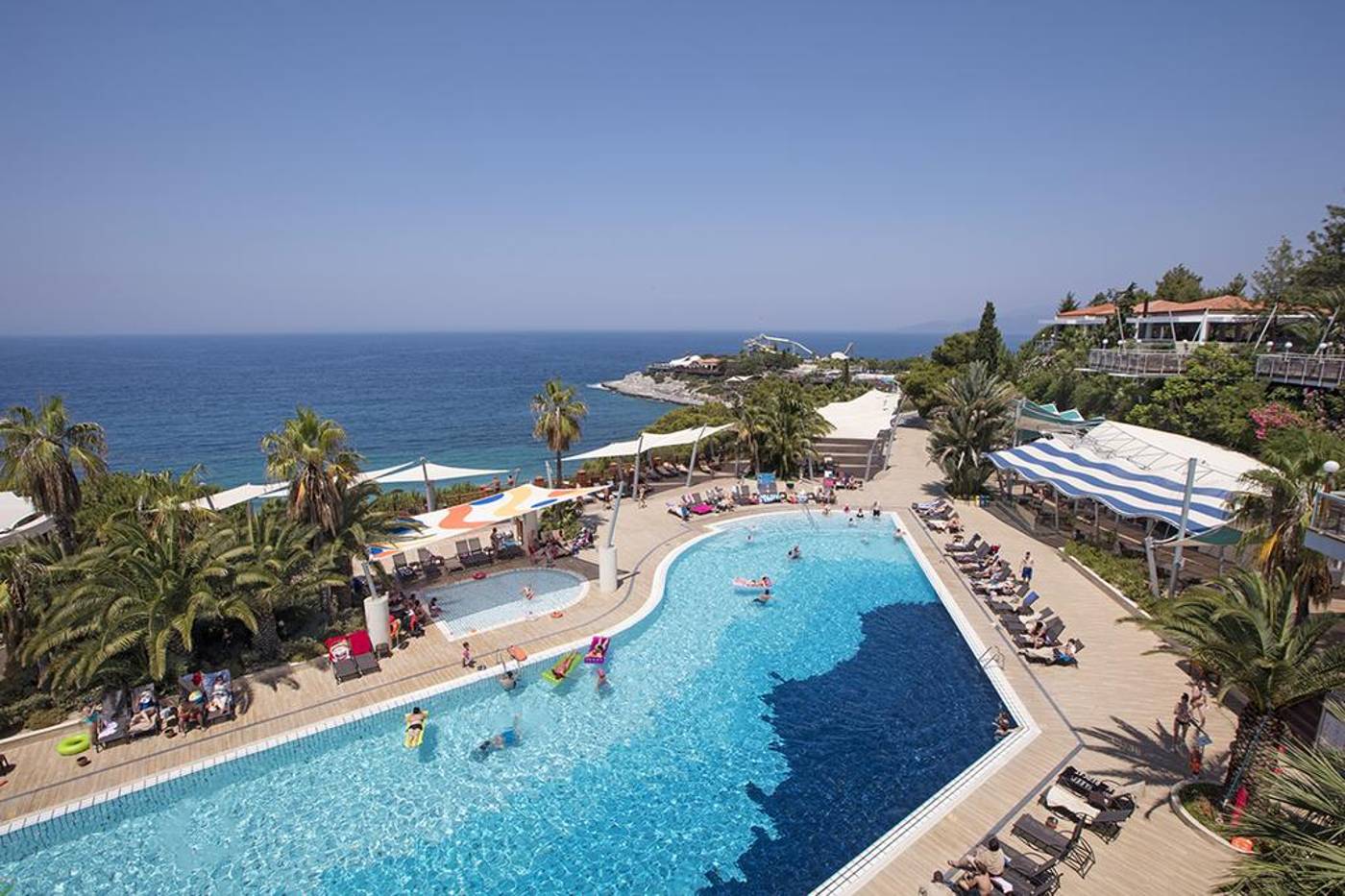 Pine Bay Holiday Resort - Kusadasi, Izmir - On The Beach