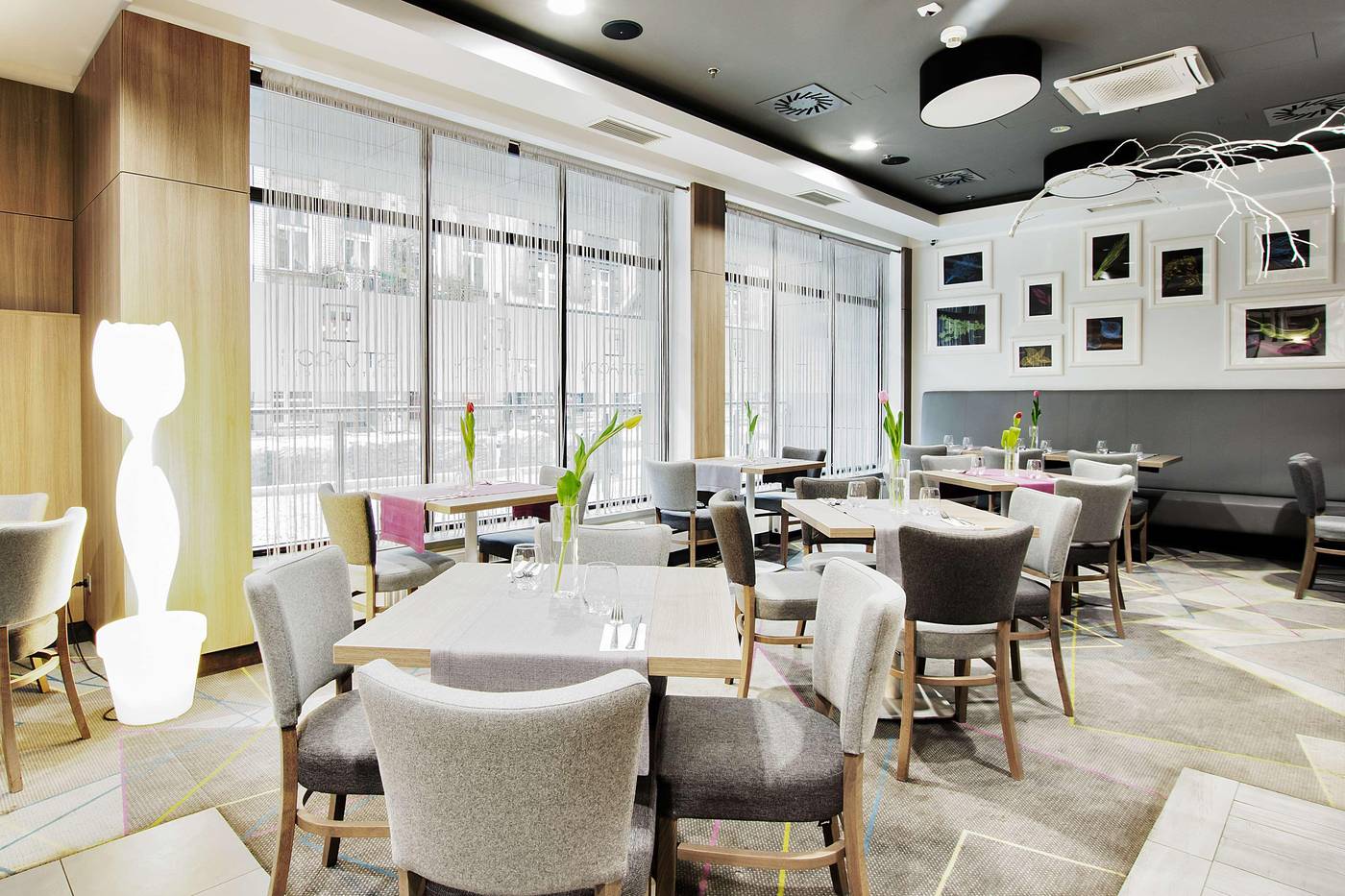 Golden-Tulip-Krakow-Kazimierz-Restaurant-17