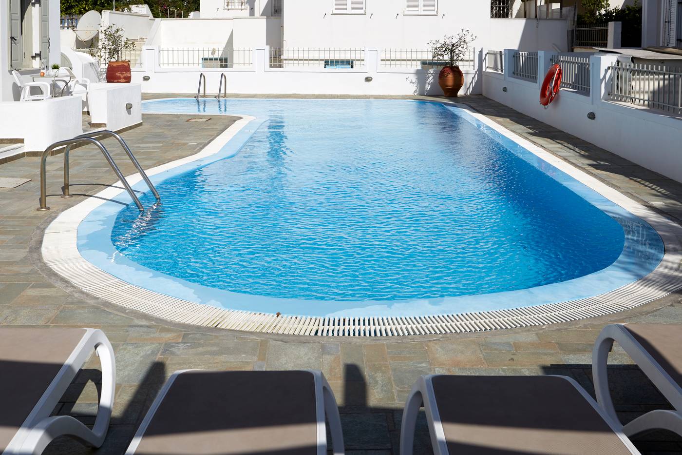 Nissos-Thira-Pool-11