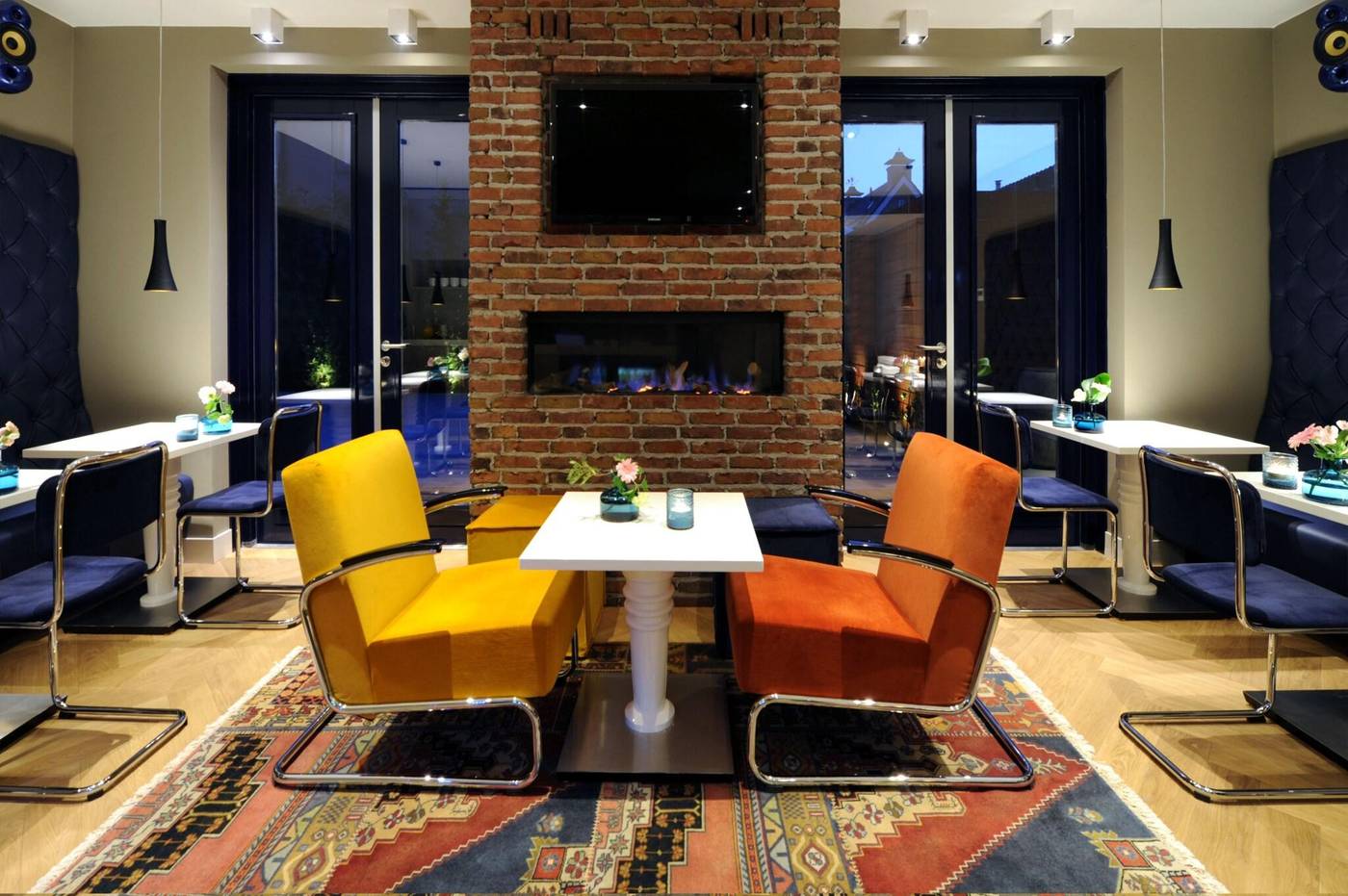 Blue-Mansion-Hotel-Lobby-12