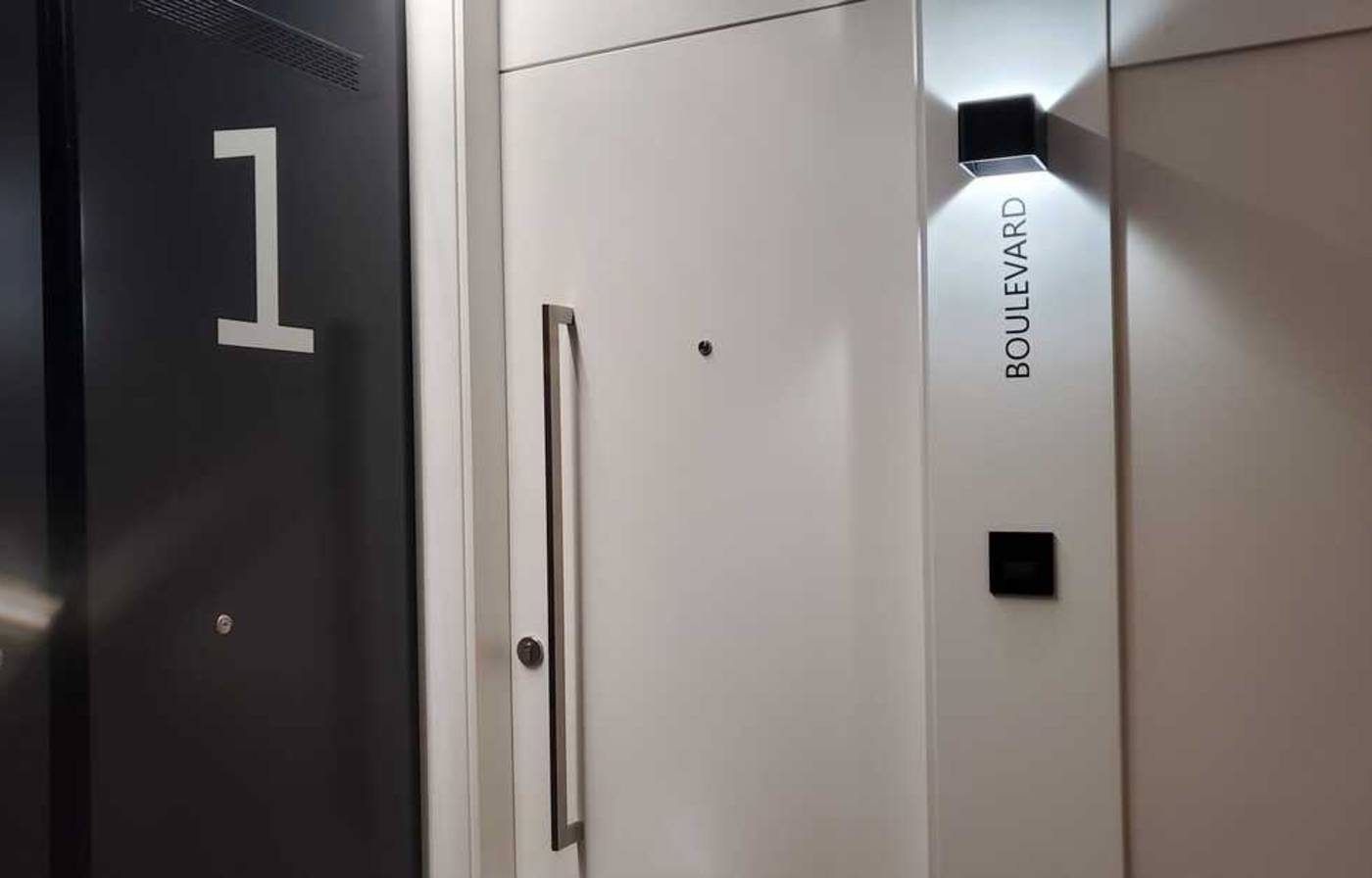 Cíes Suitel Lily Rodsen-Spain-Vigo-Lobby-1