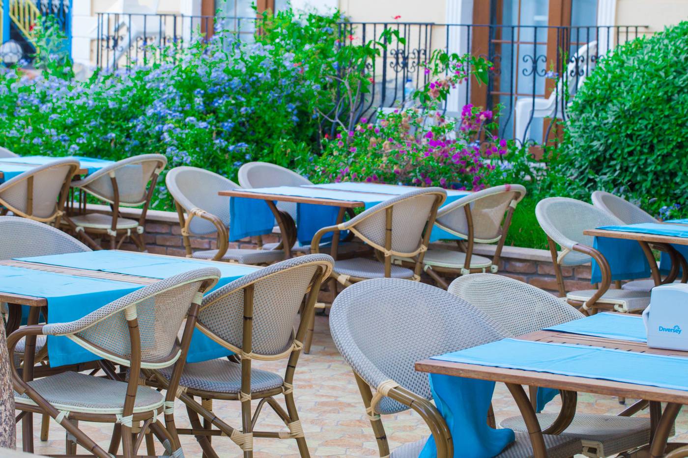 Hotel-Yel-Holiday-Resort-Restaurant-64