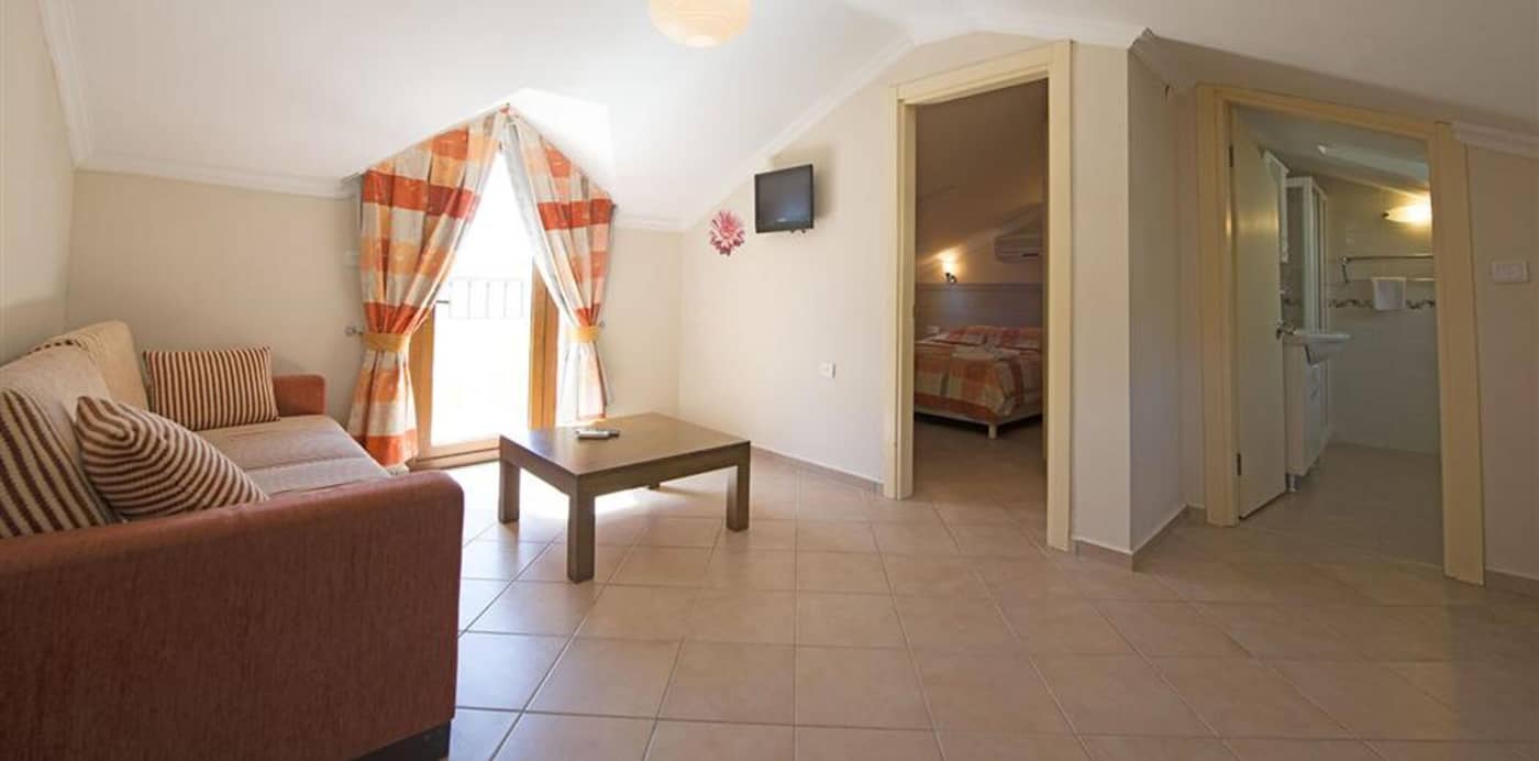 Perdikia-Hill-Family-Resort-Room-35