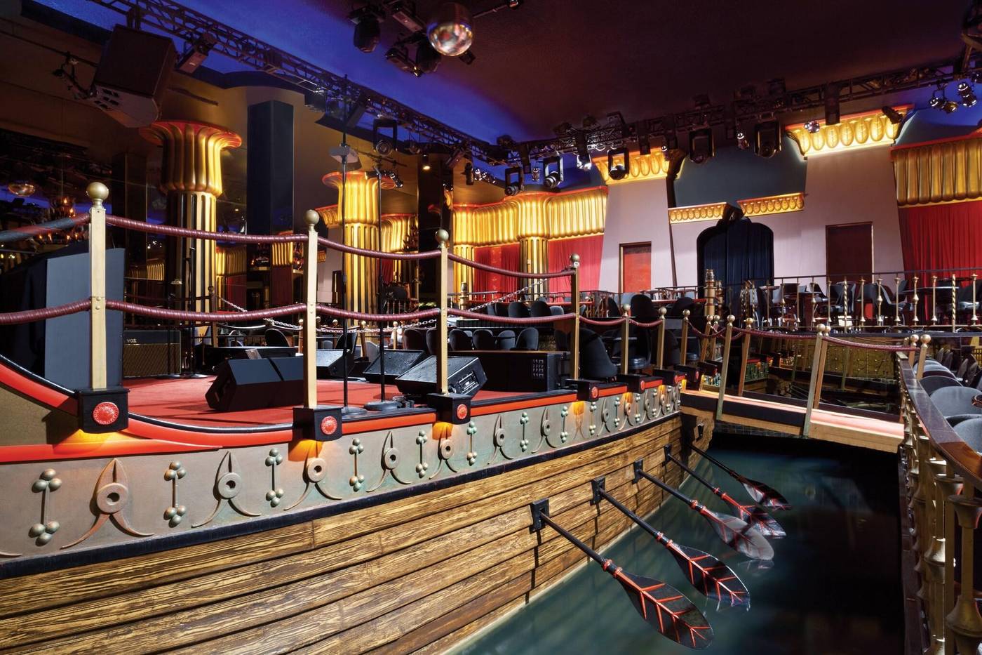 Caesars-Palace-Lobby-102